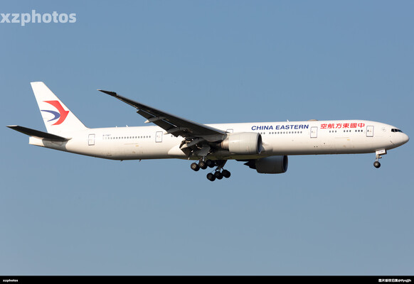 Boeing 777-39PER