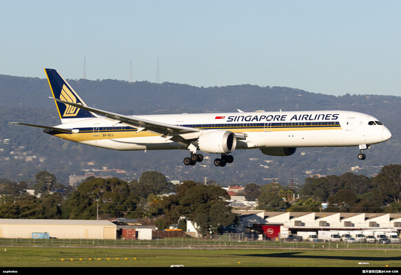 9V-SCJ