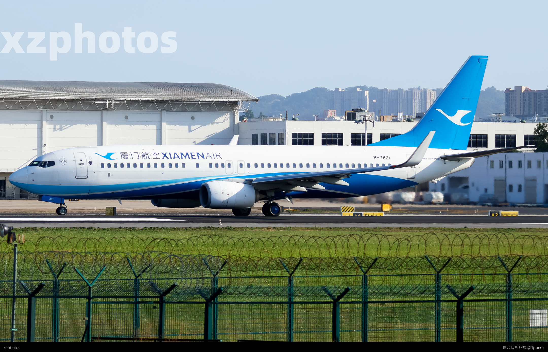 737