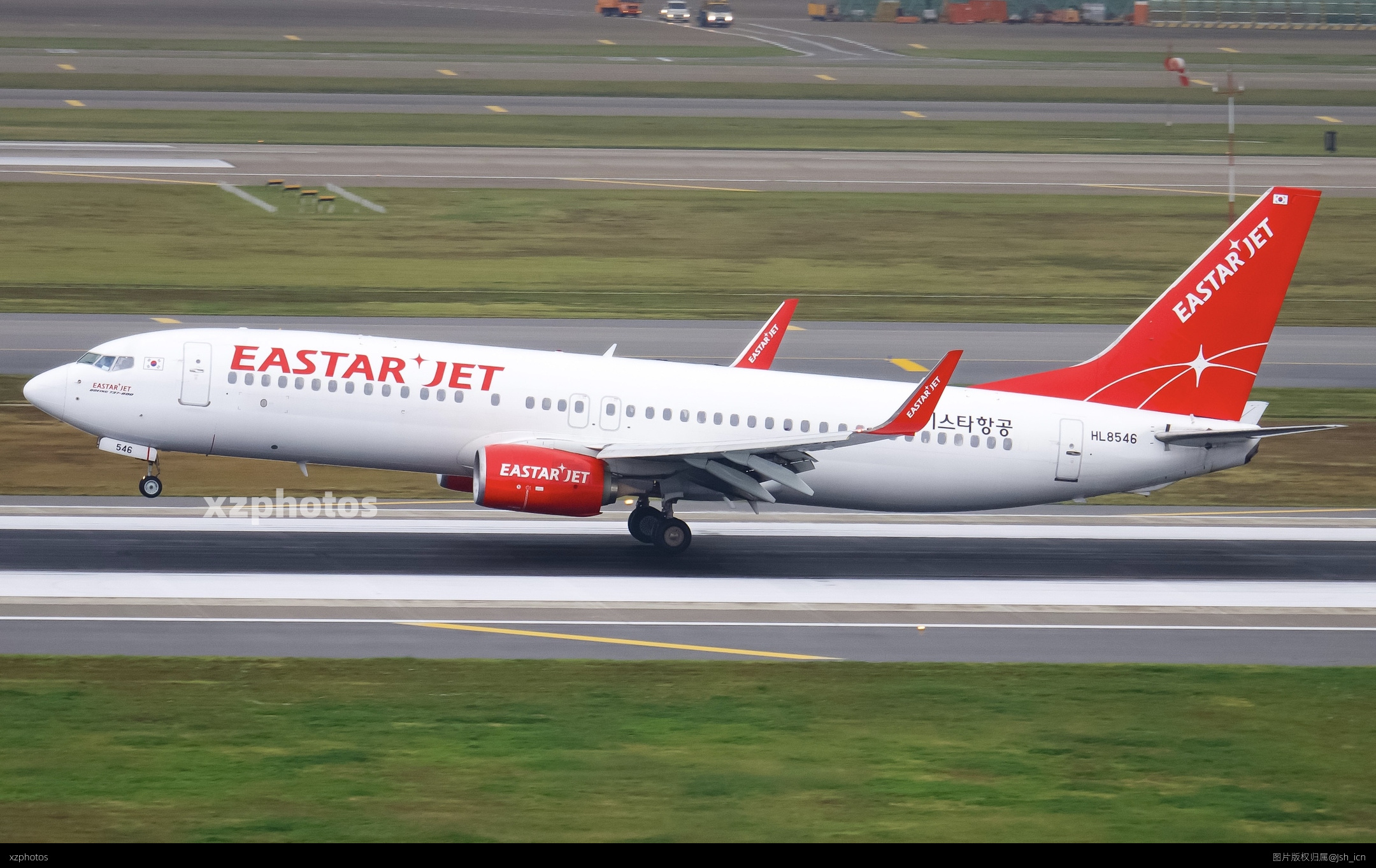 737