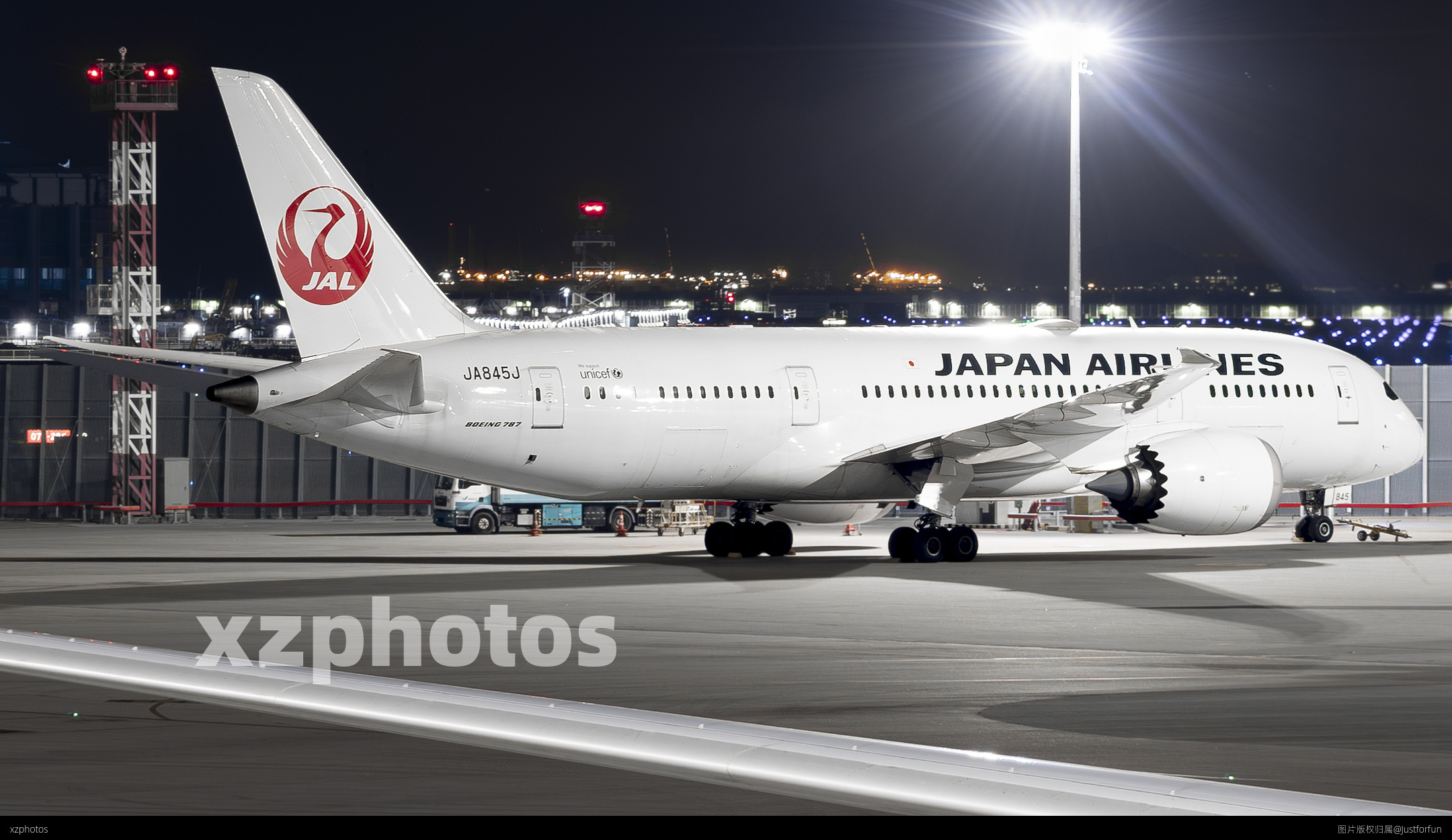 JA845J