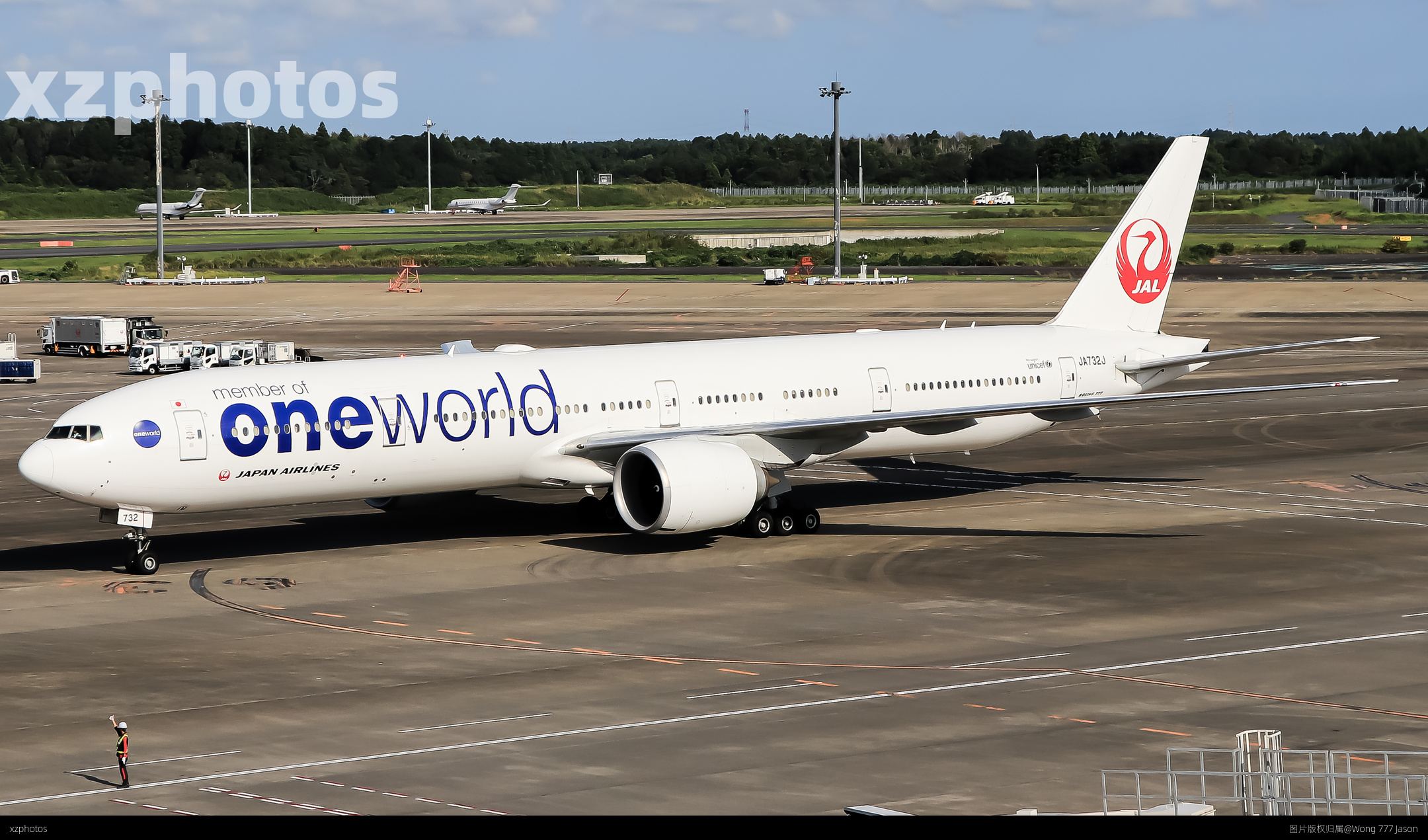 JA732J