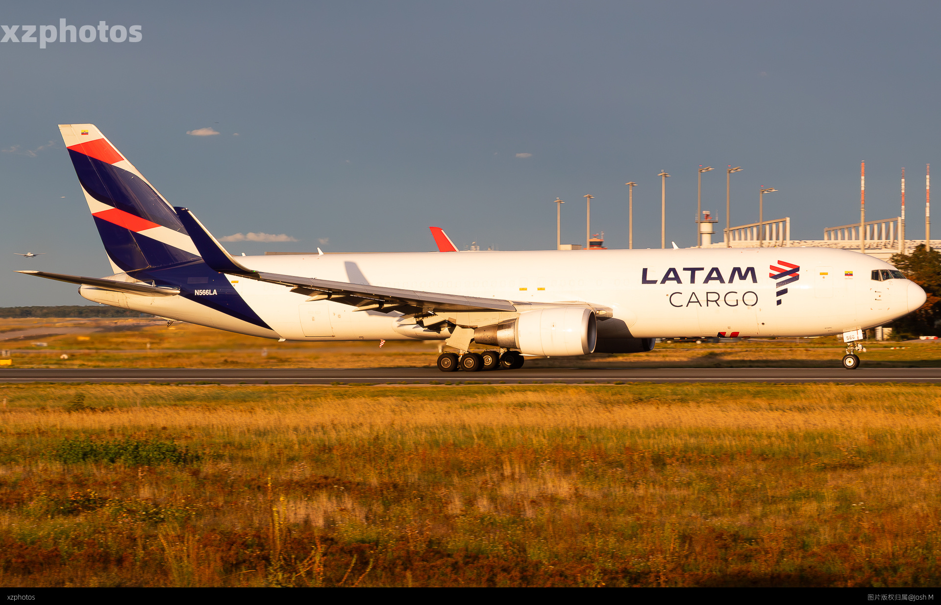 N566LA