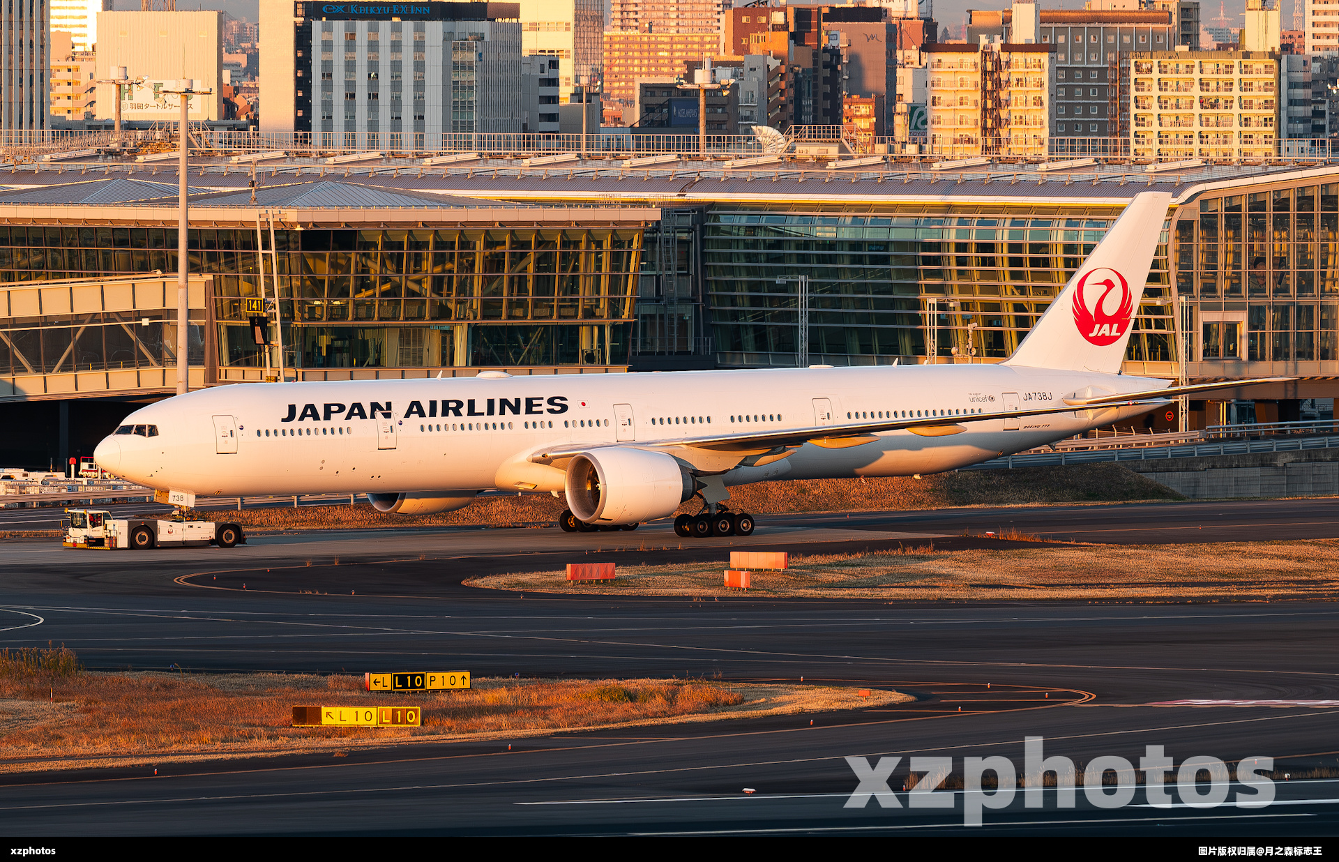 JA738J