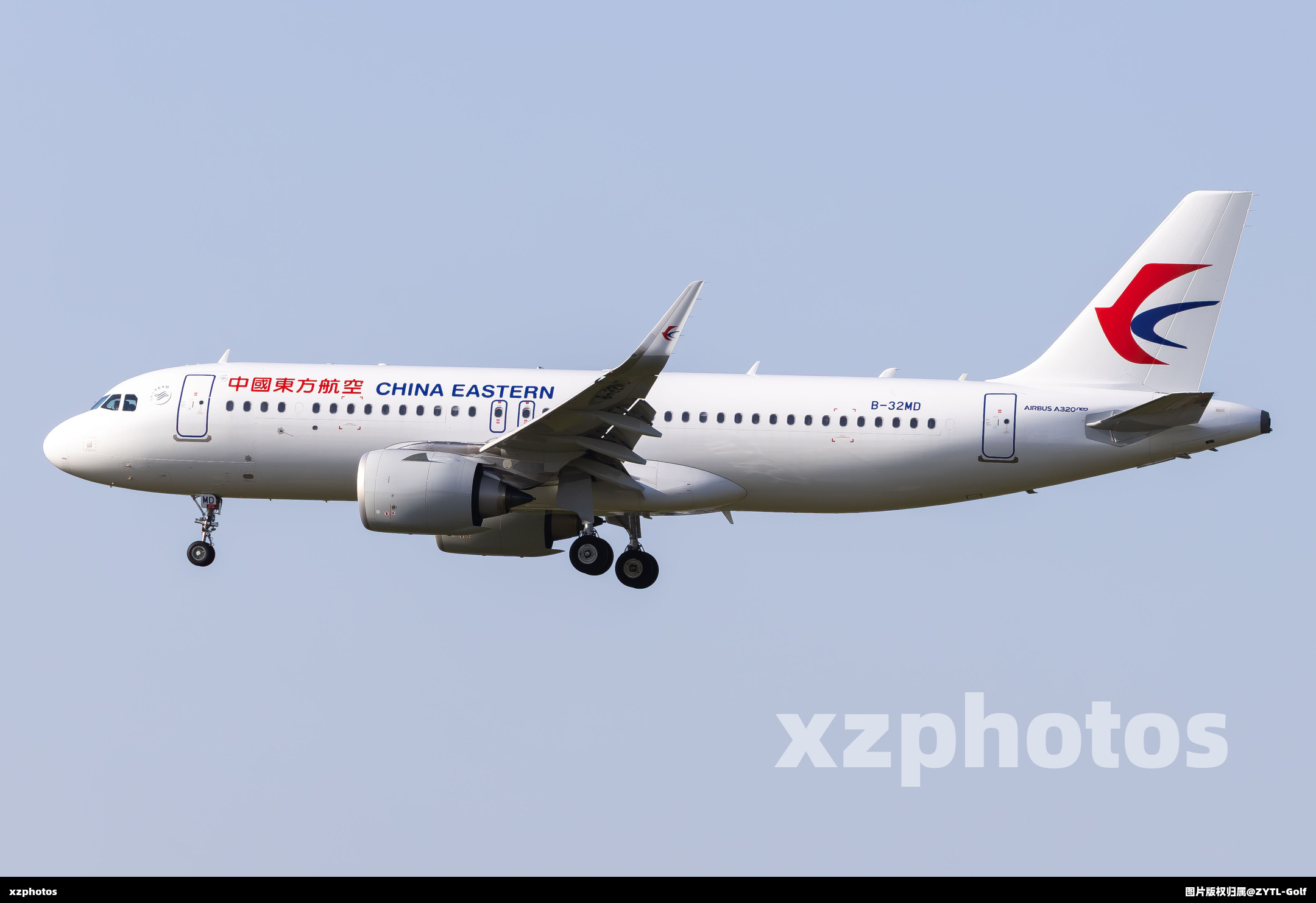 东航320