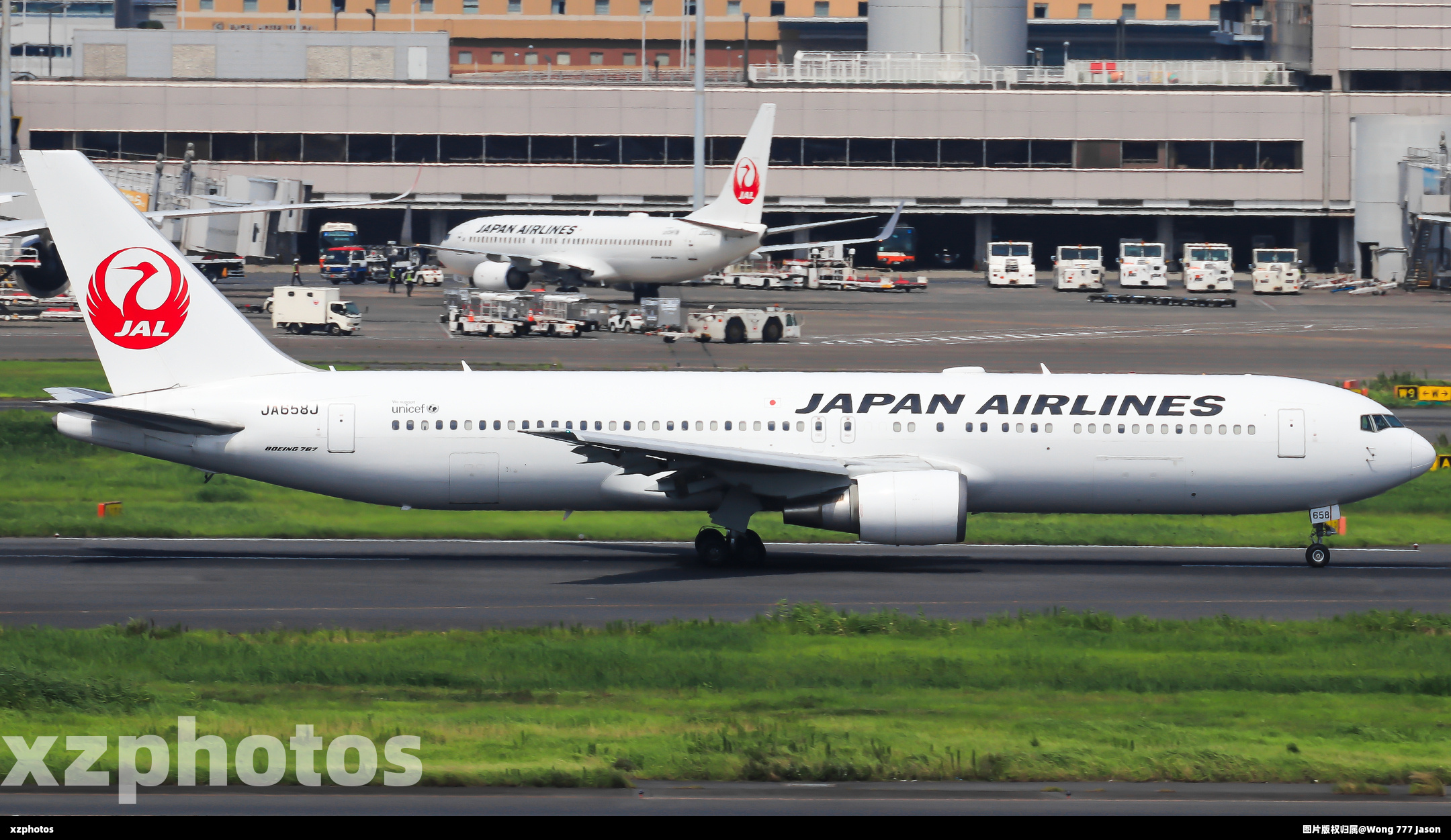 JA658J