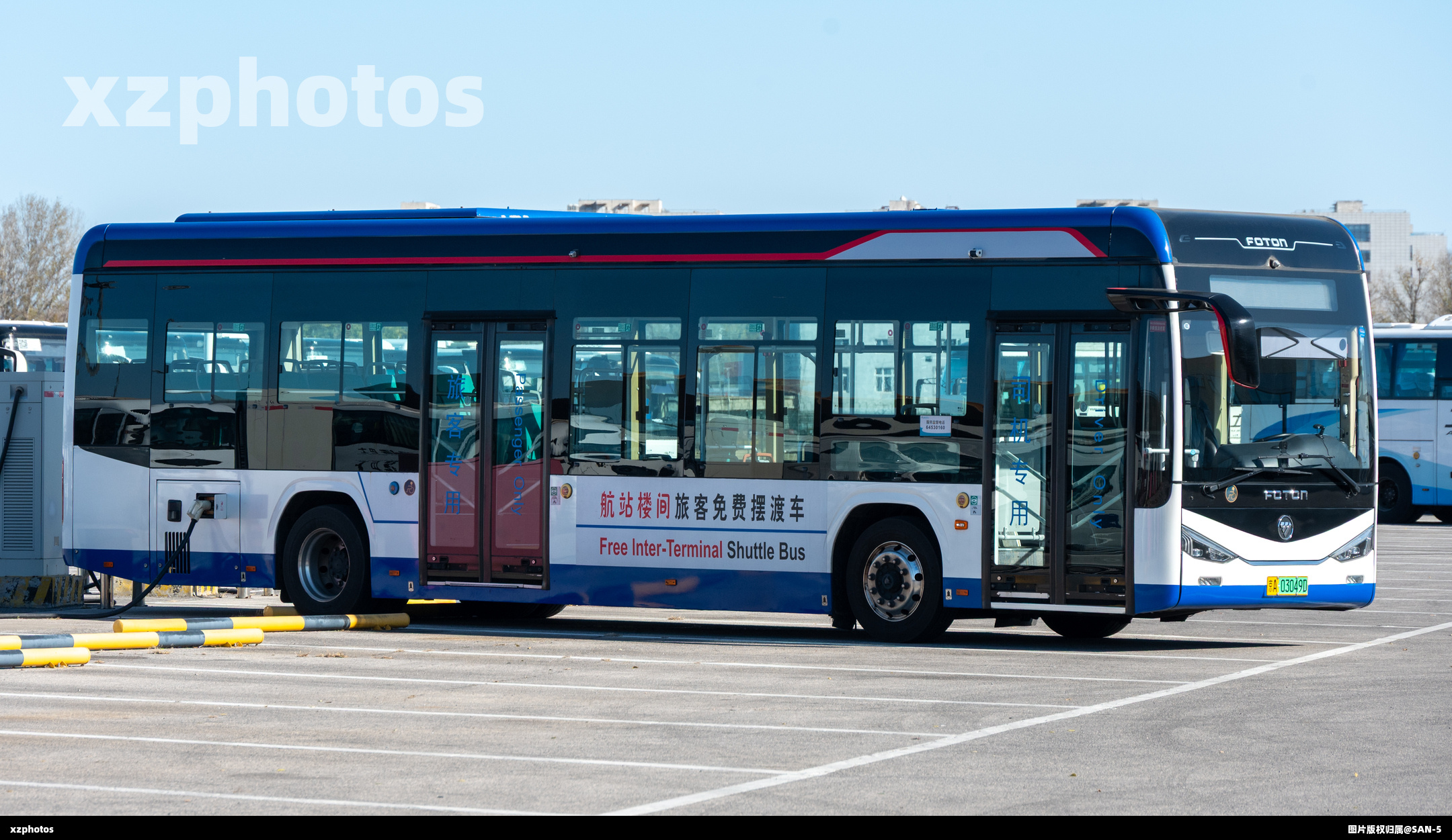 航站楼摆渡车