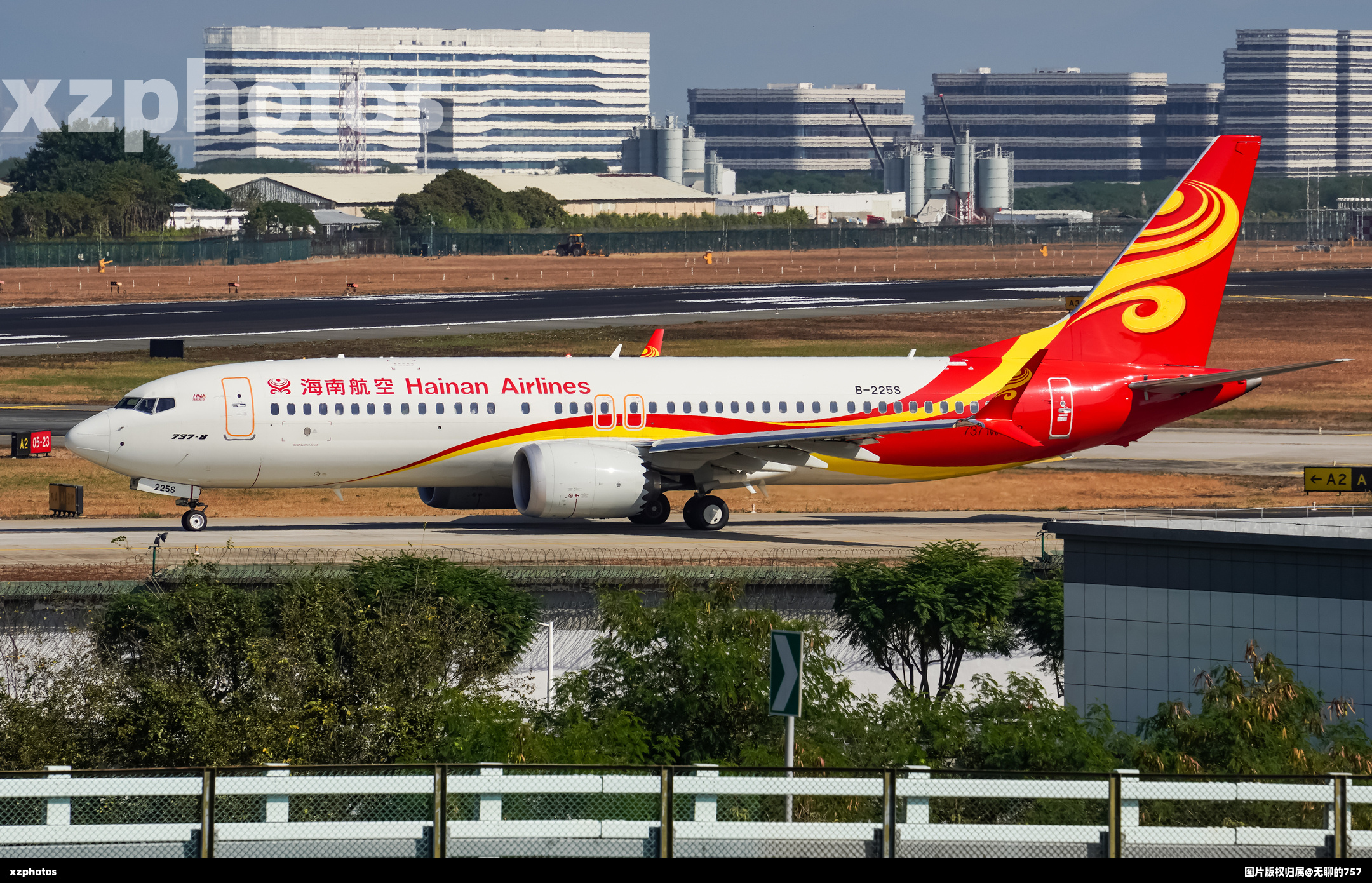 海航737-8