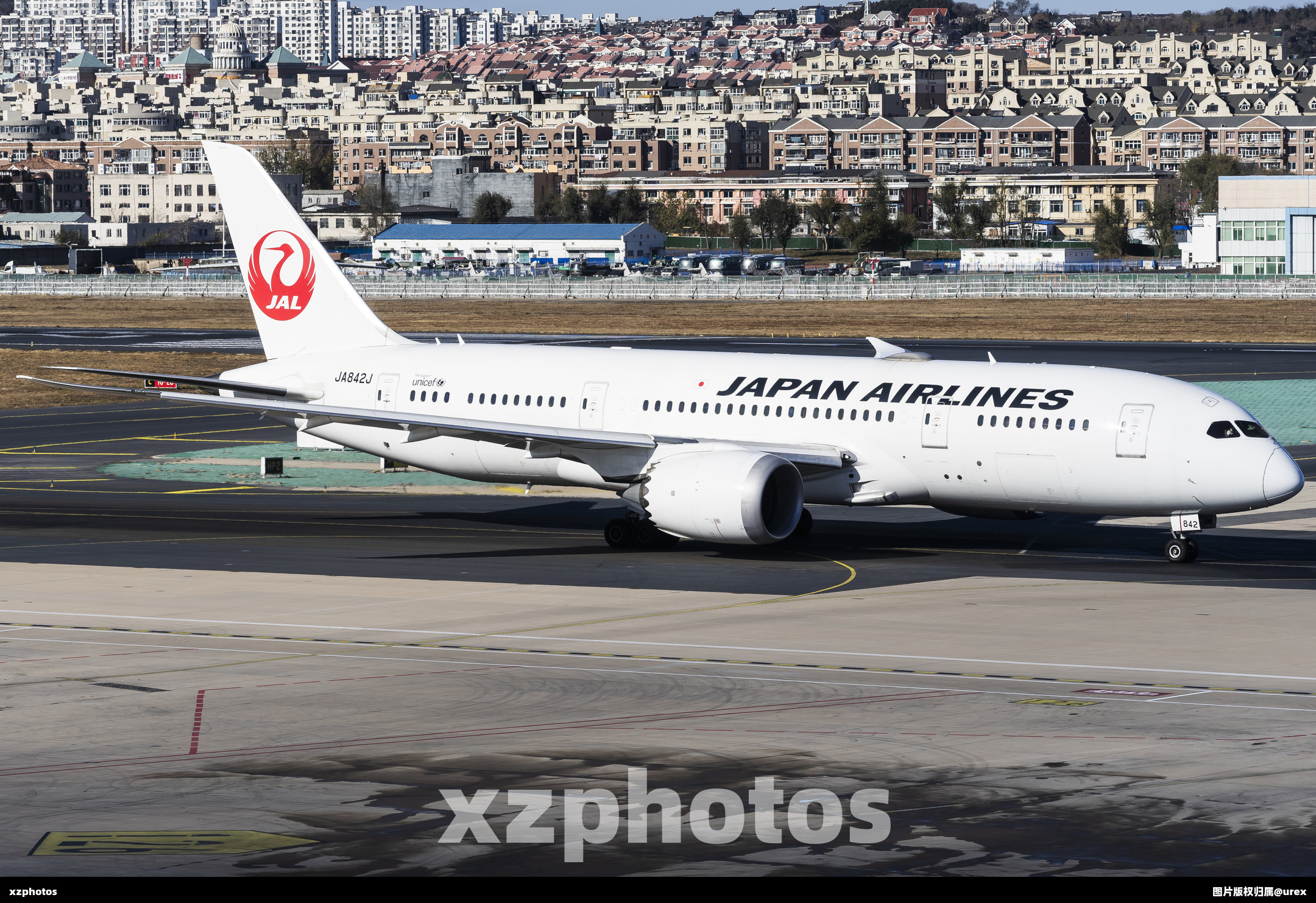 ja842j