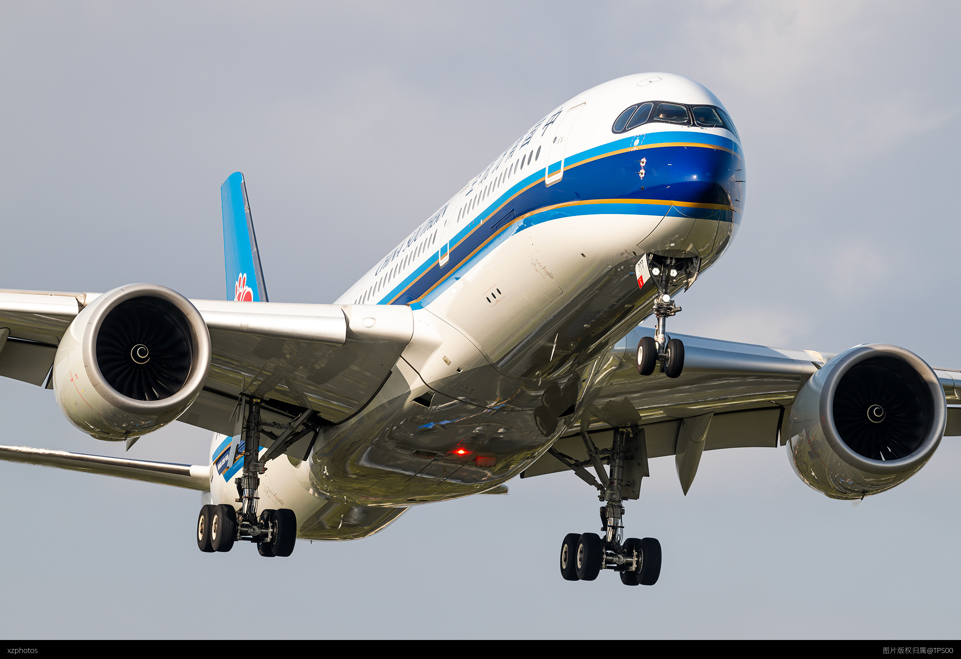 B-32CQ