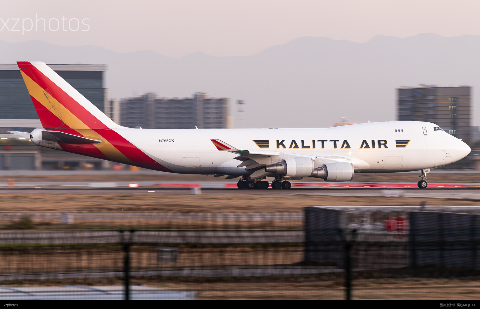 KLT 744