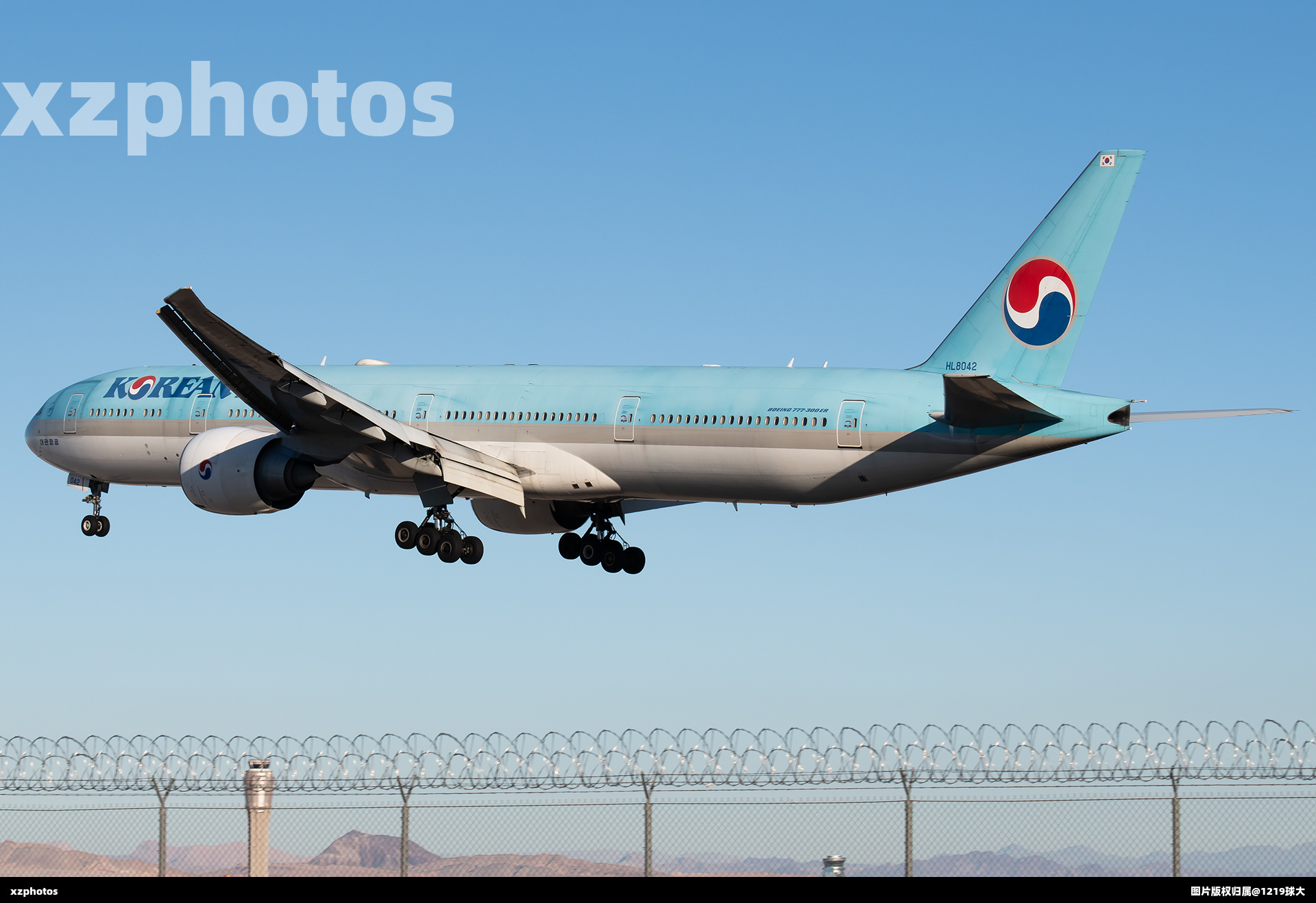 HL8042