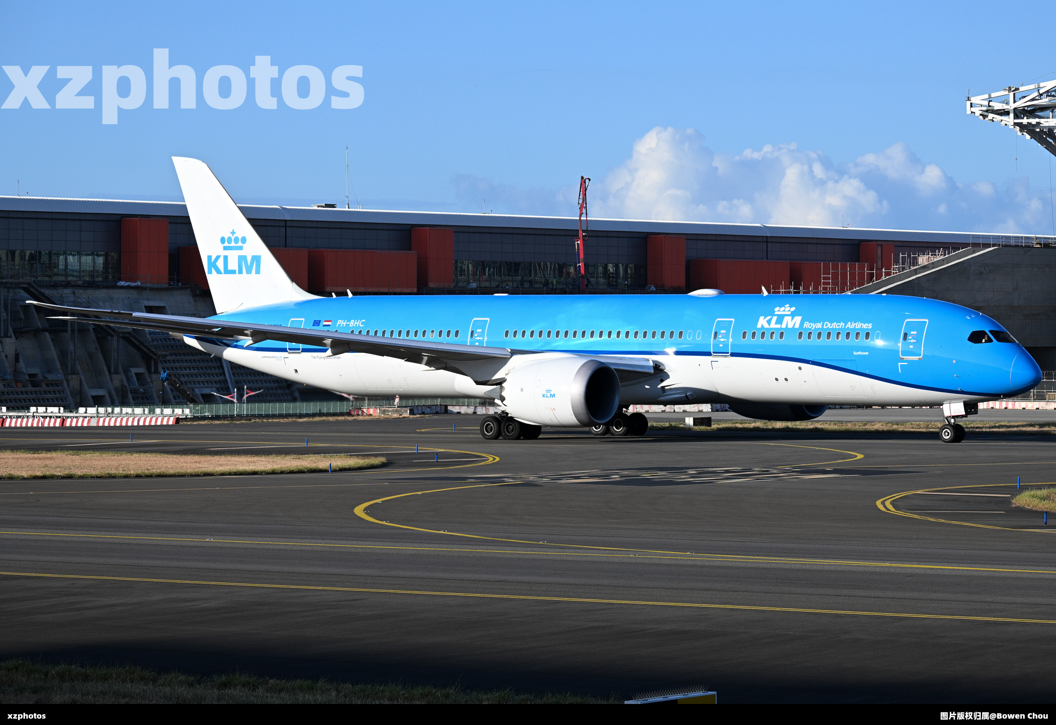 PH-BHC