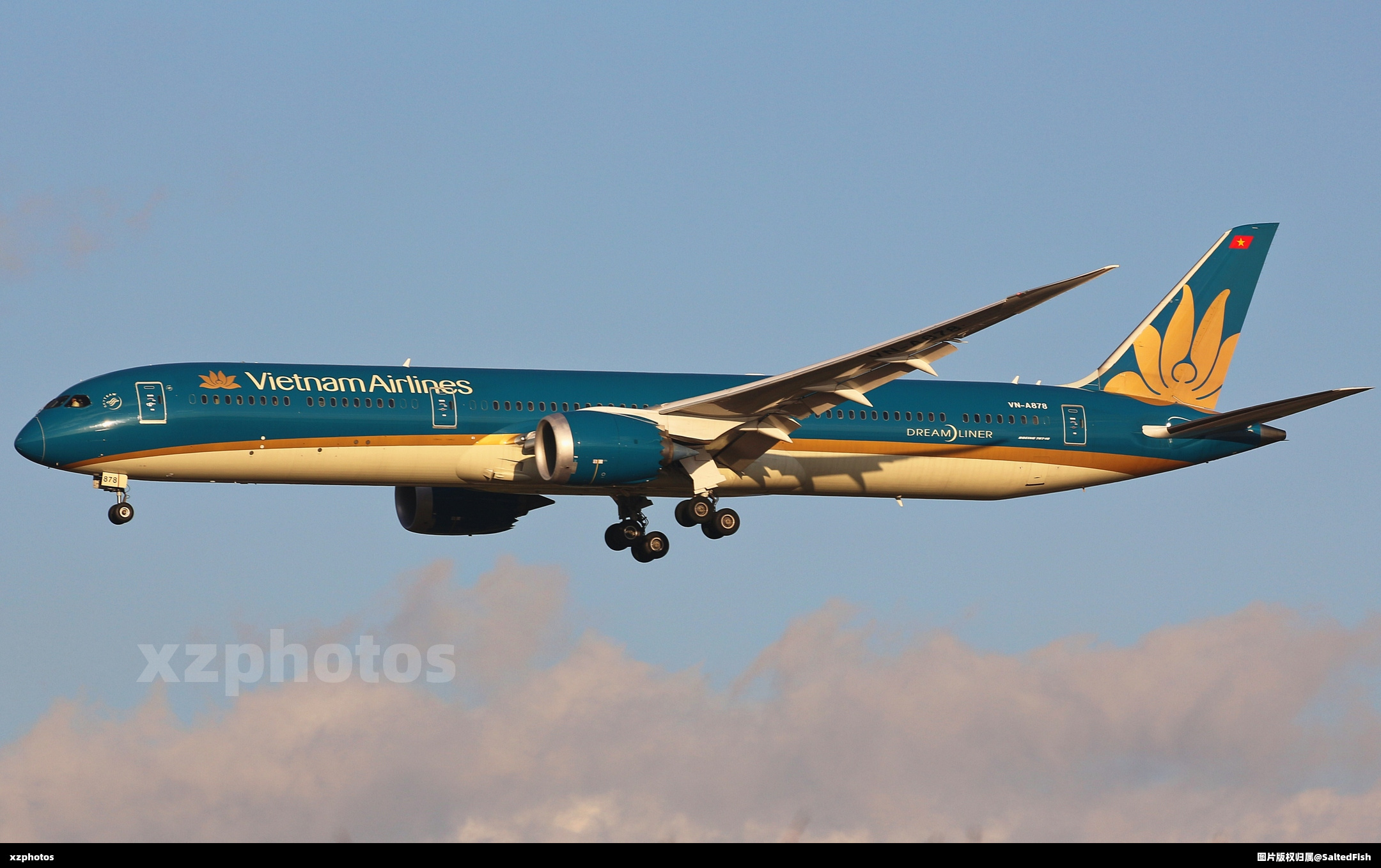 VN-A878