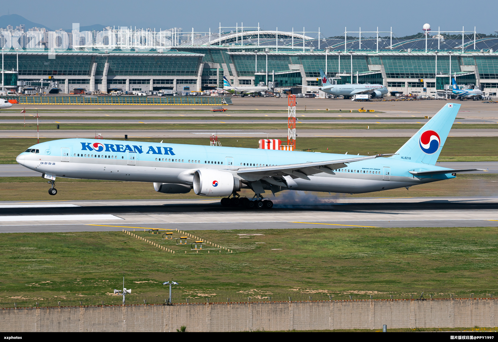 HL8218
