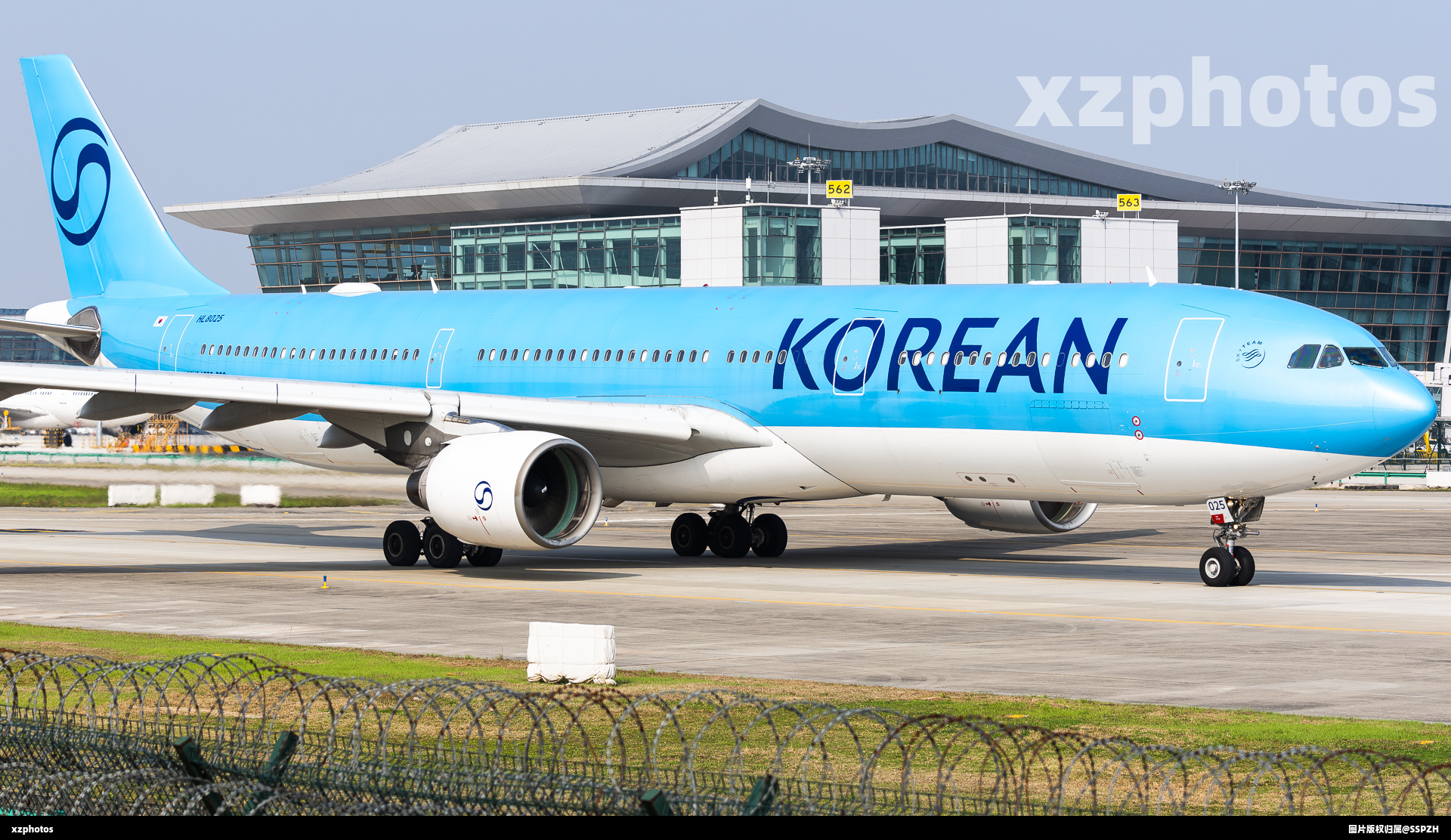 HL8025
