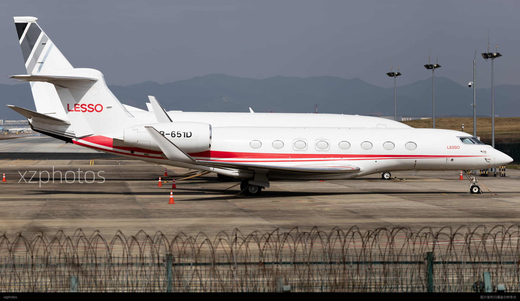 B-651D