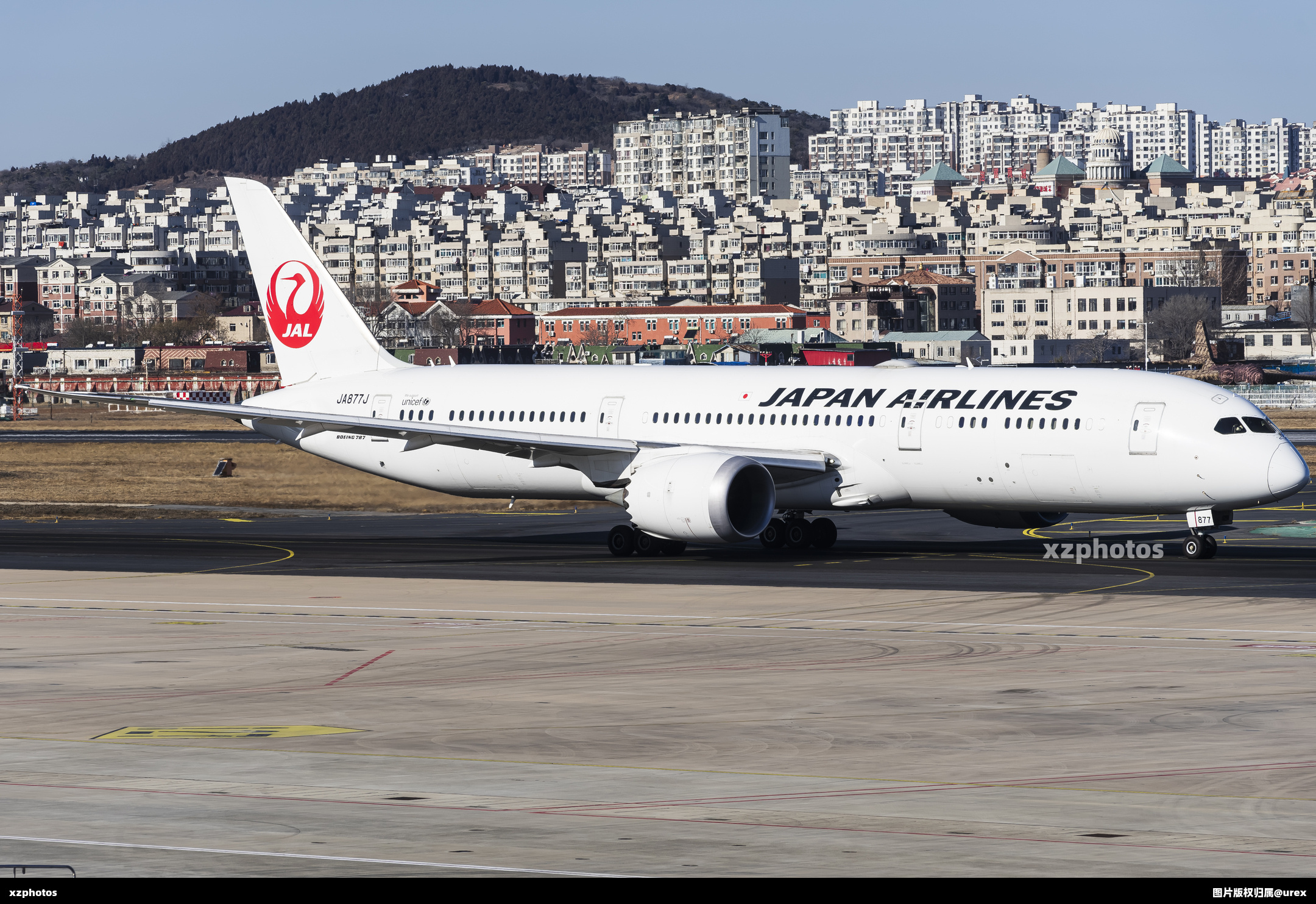 JA877J