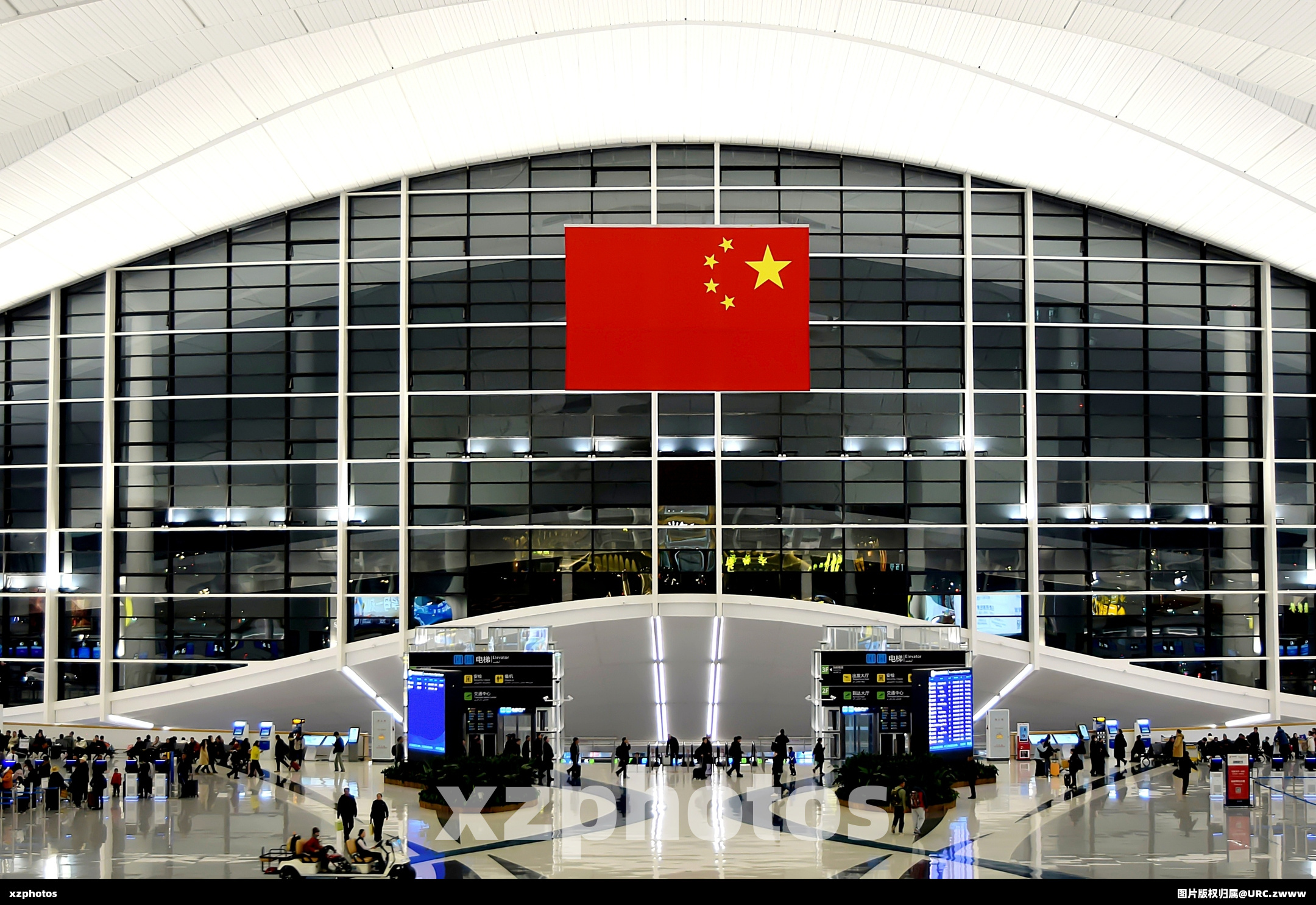 机场