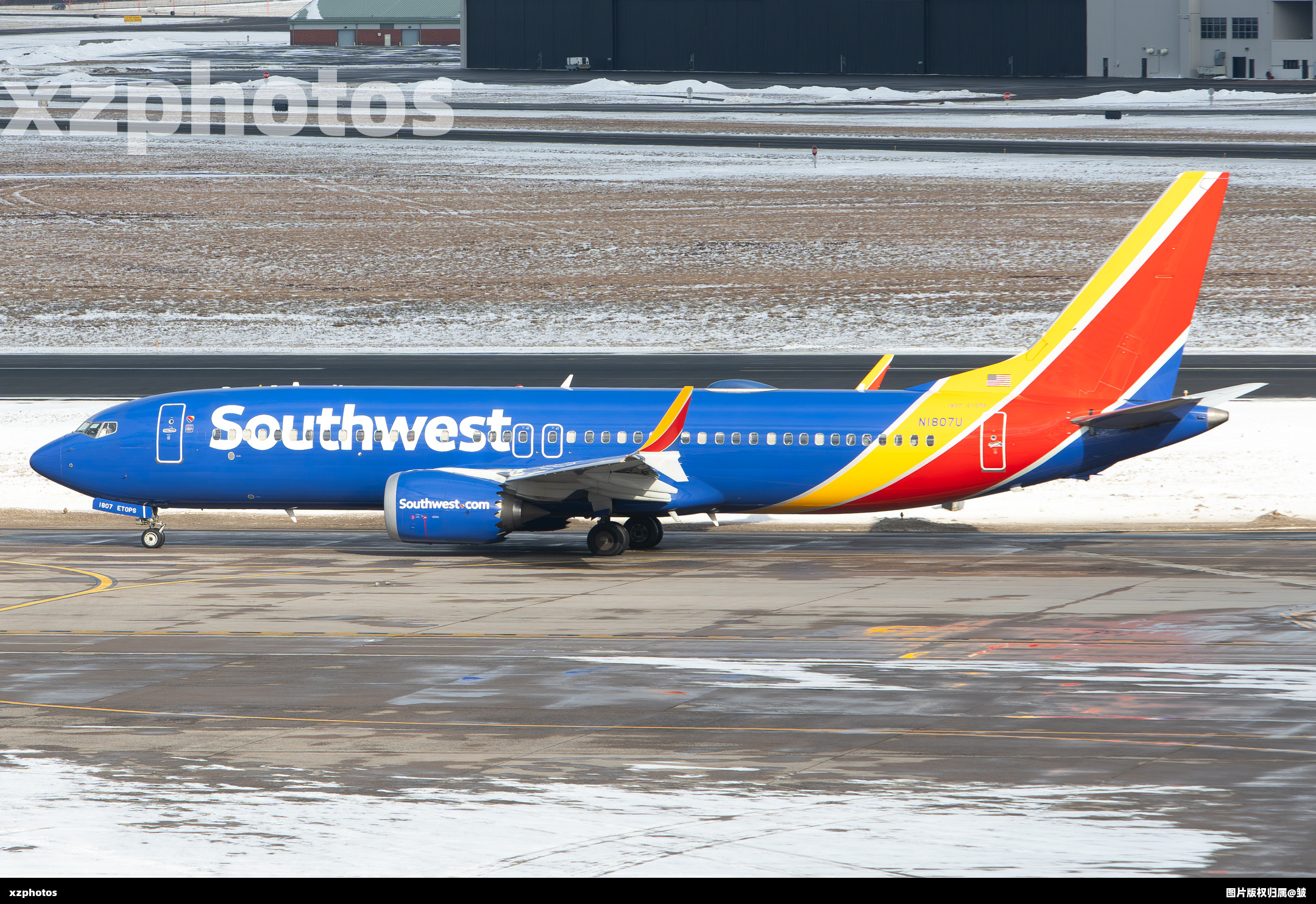 N1807U