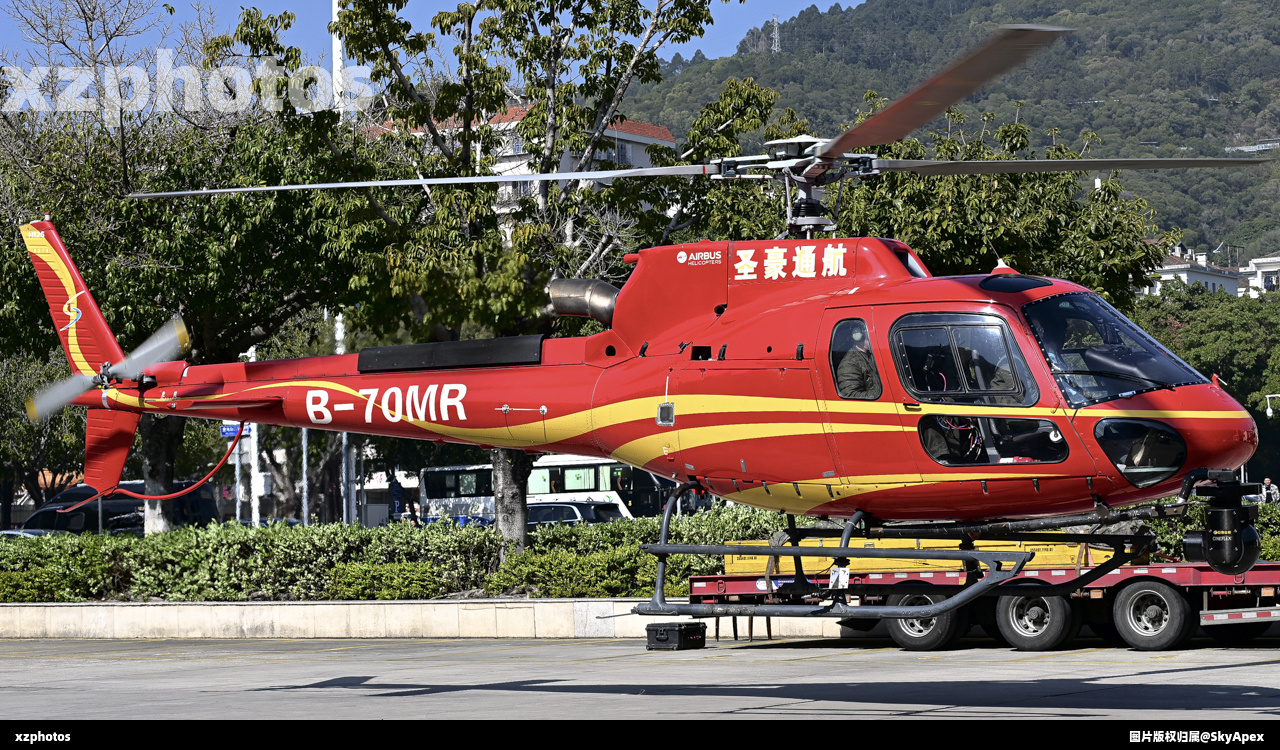 B-70MR