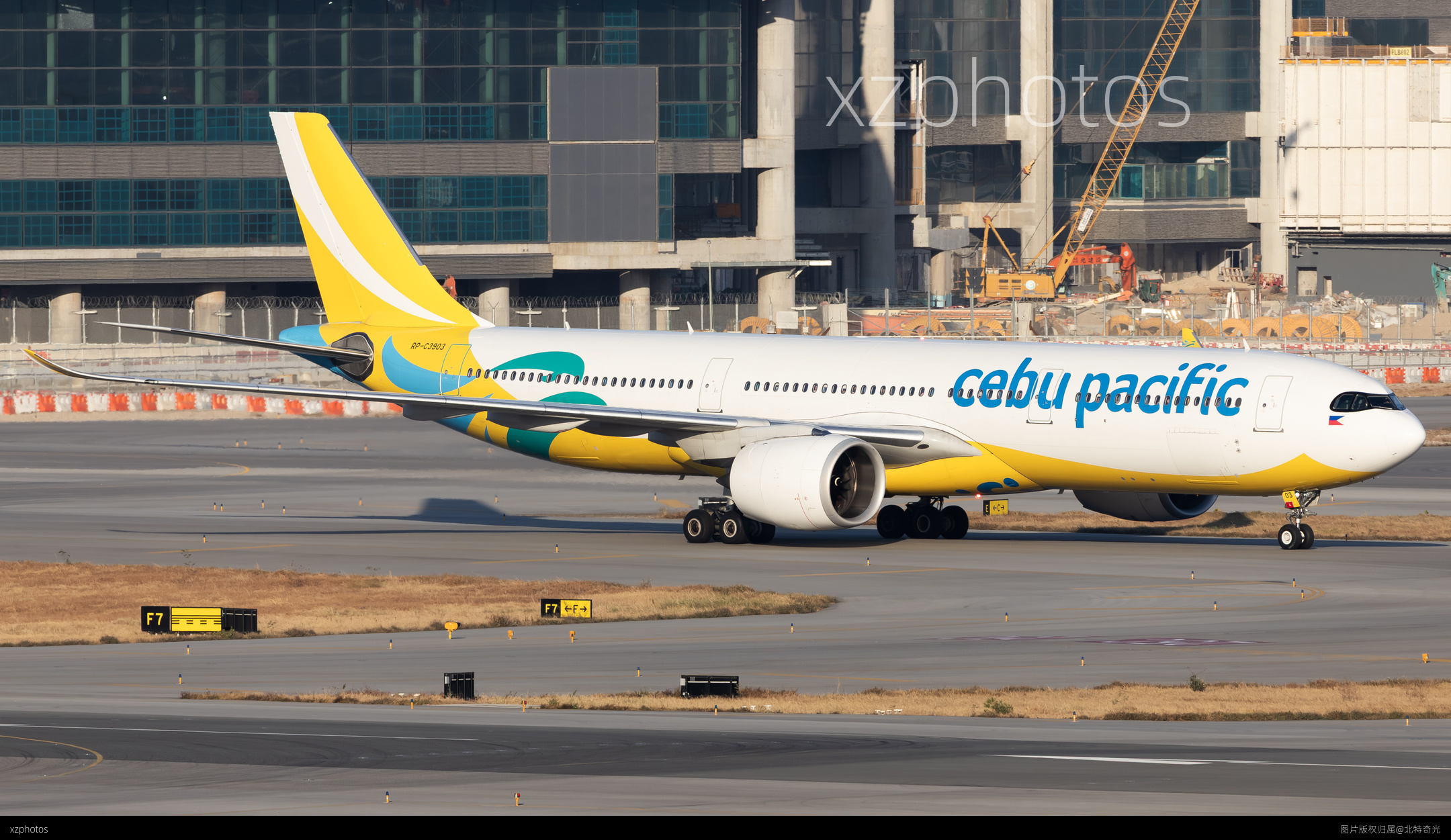 RP-C3903