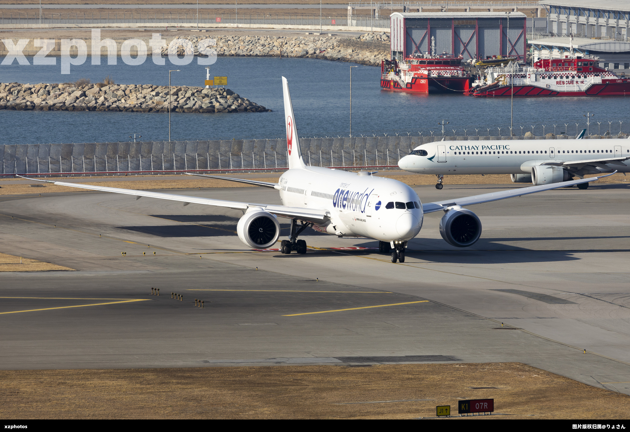 JA869J