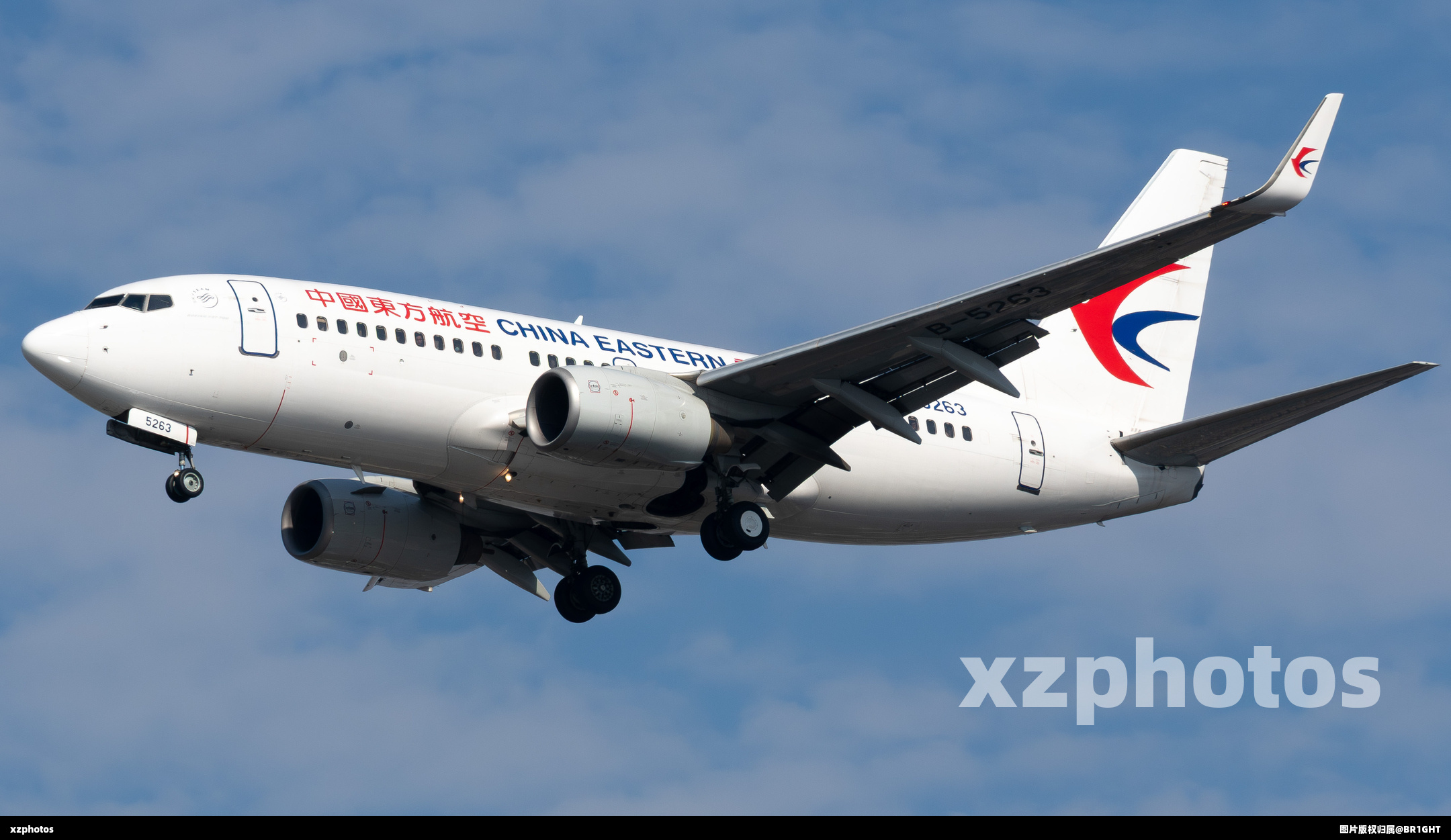 737-700