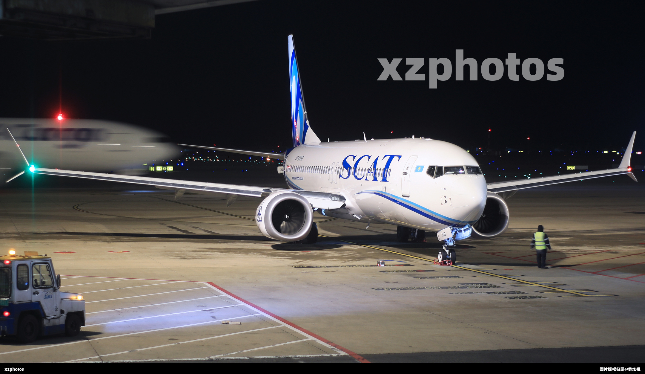 UP-B3743