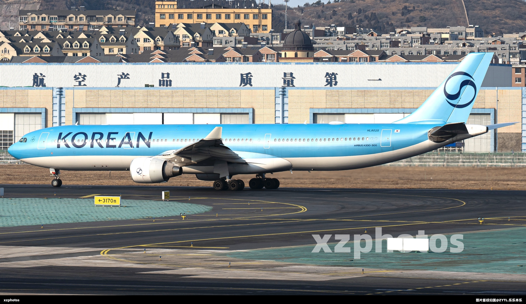 HL8025