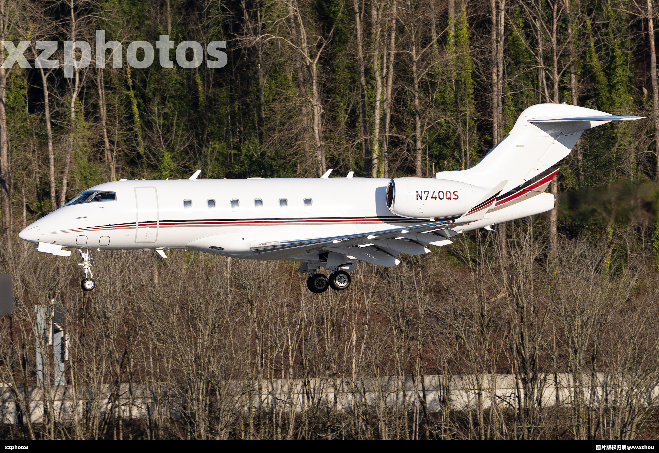 N740QS