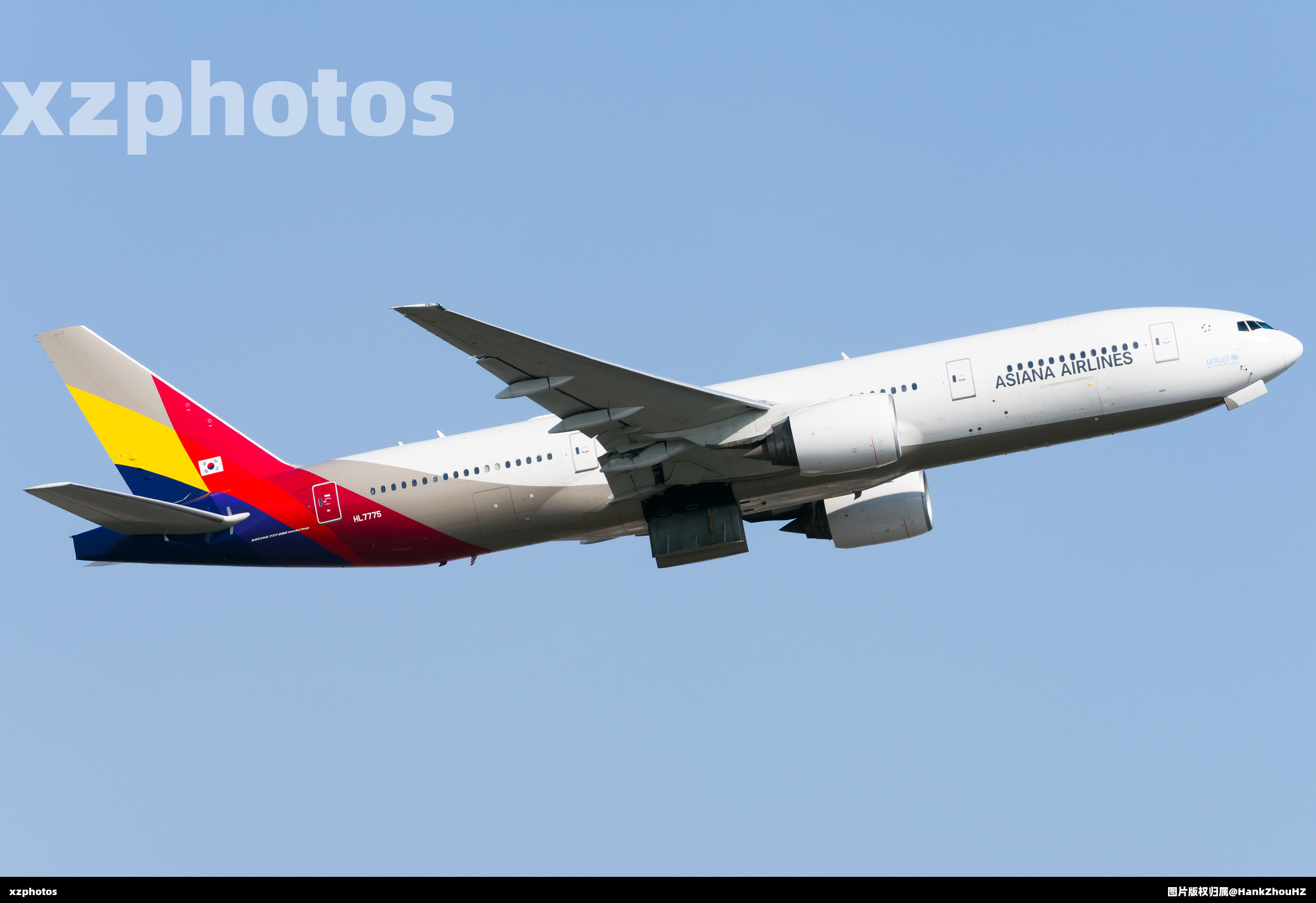 HL7775
