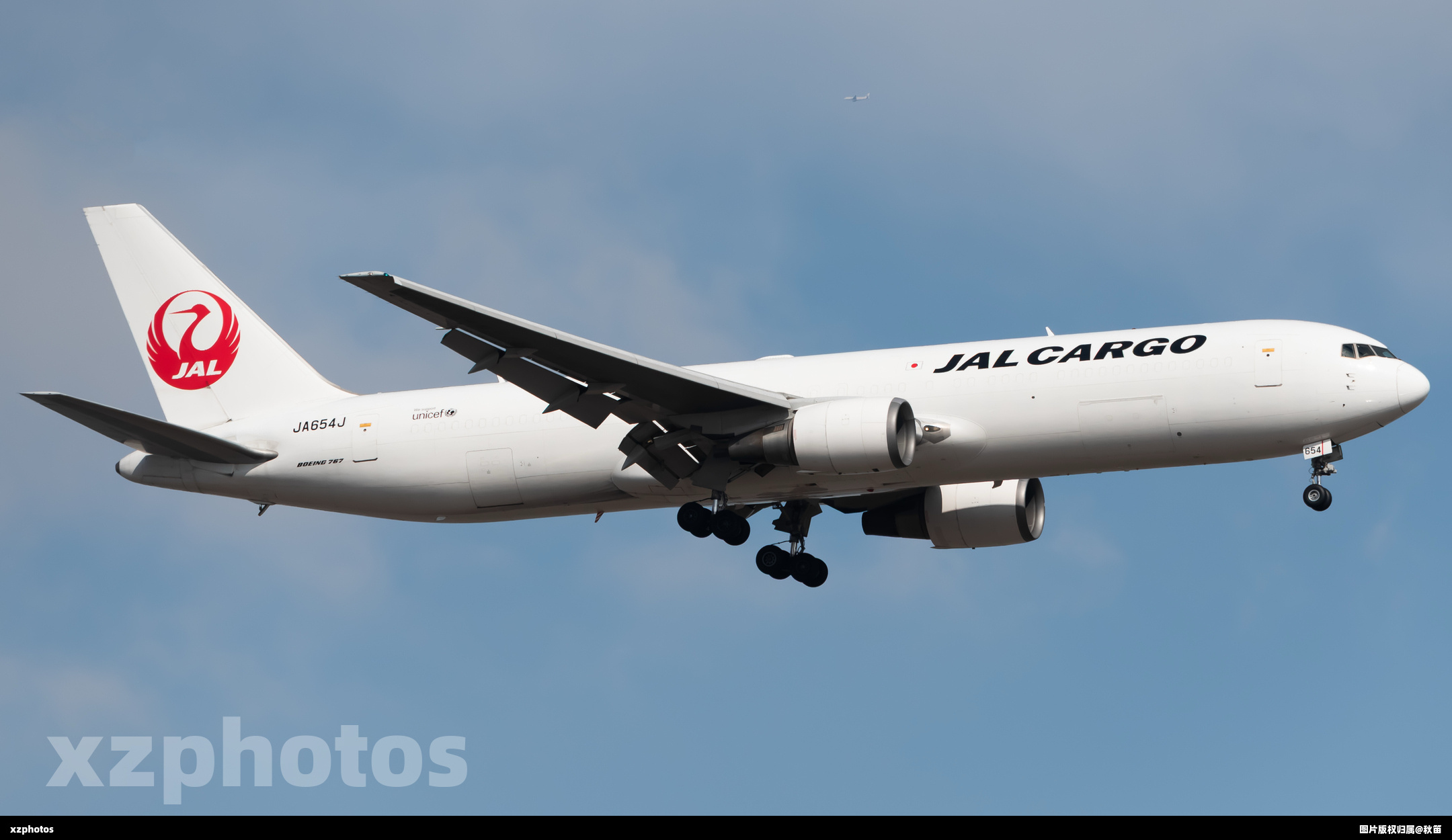 JA654J