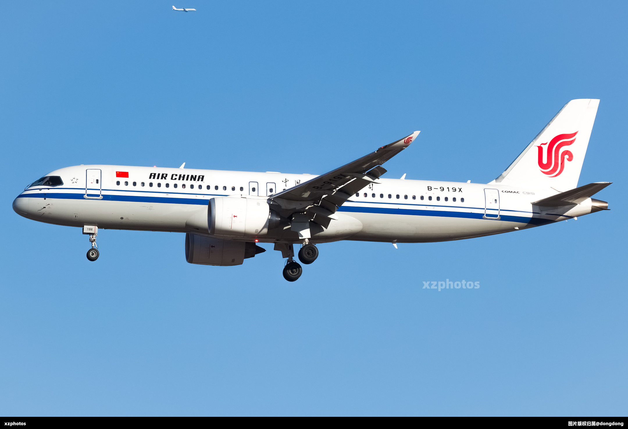 国航首架C919