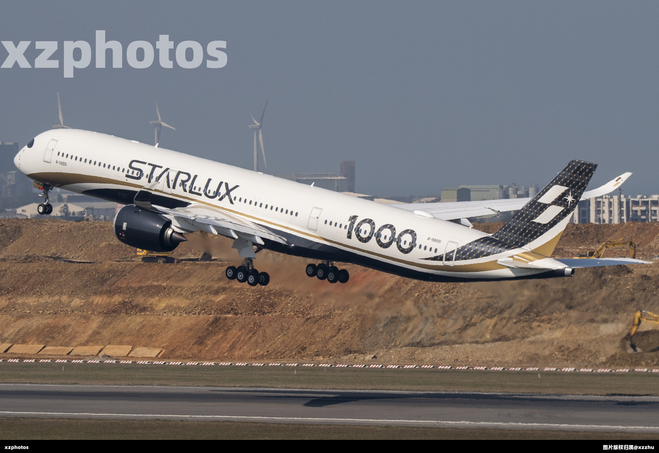 星宇航空A3501000商业首航