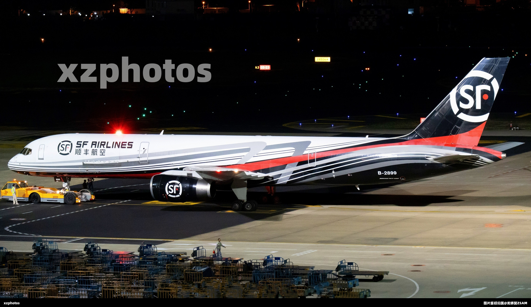B-2899