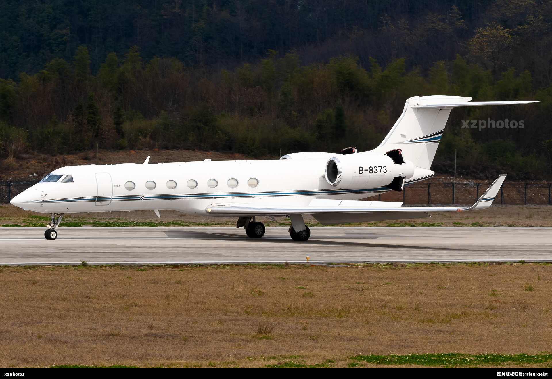 B-8373