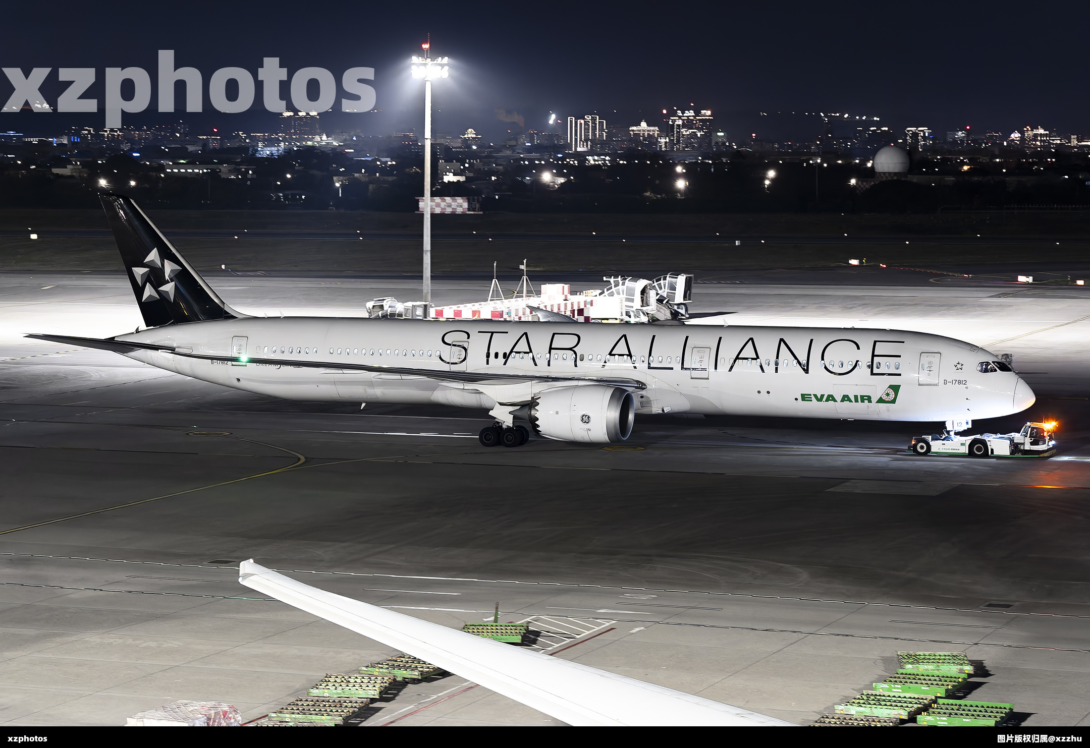 B-17812