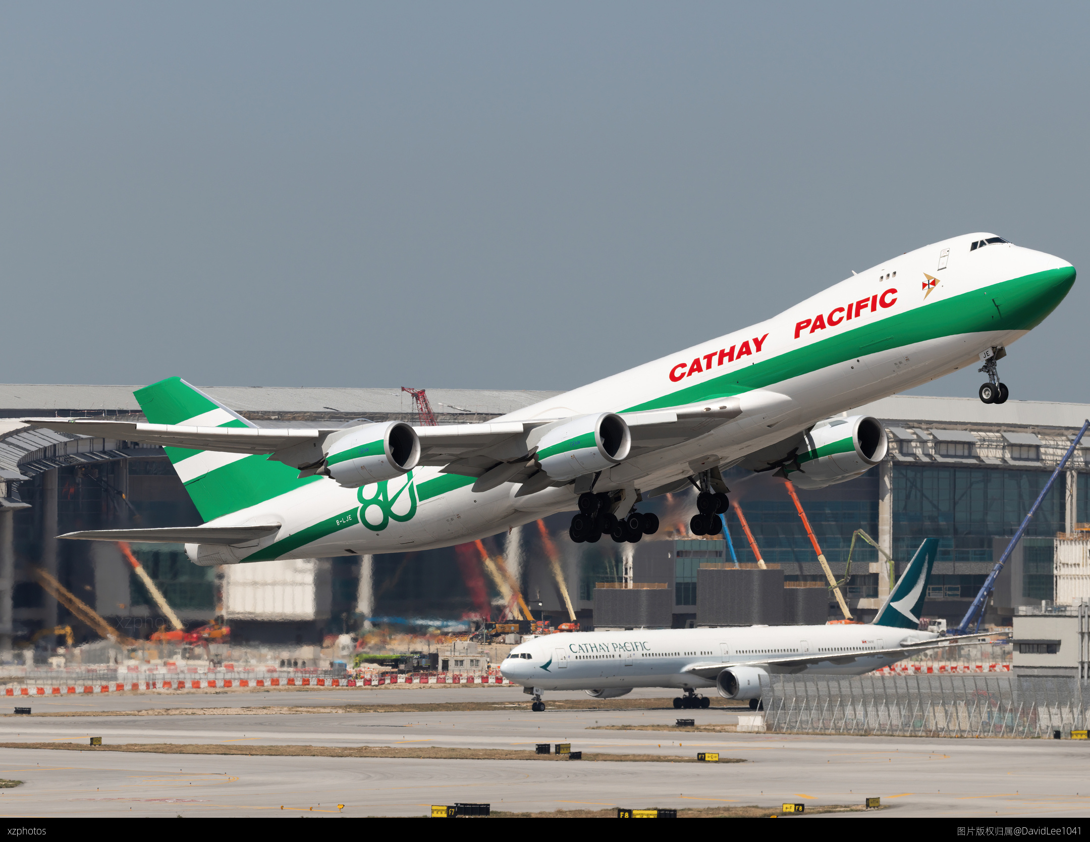 B-LJE