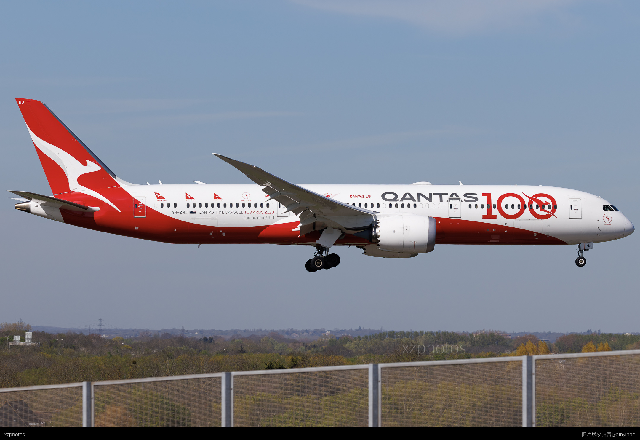 VH-ZNJ