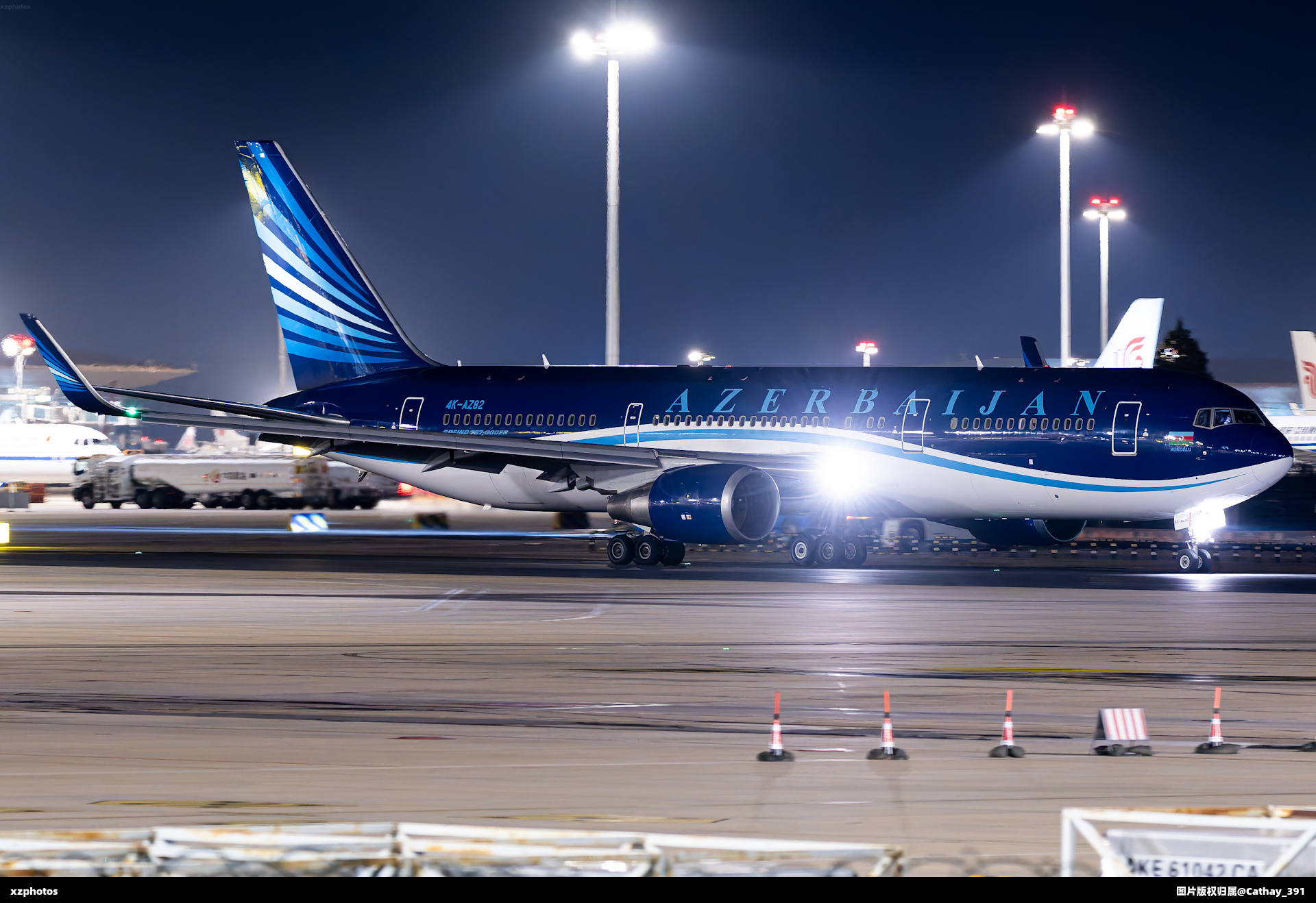4K-AZ82