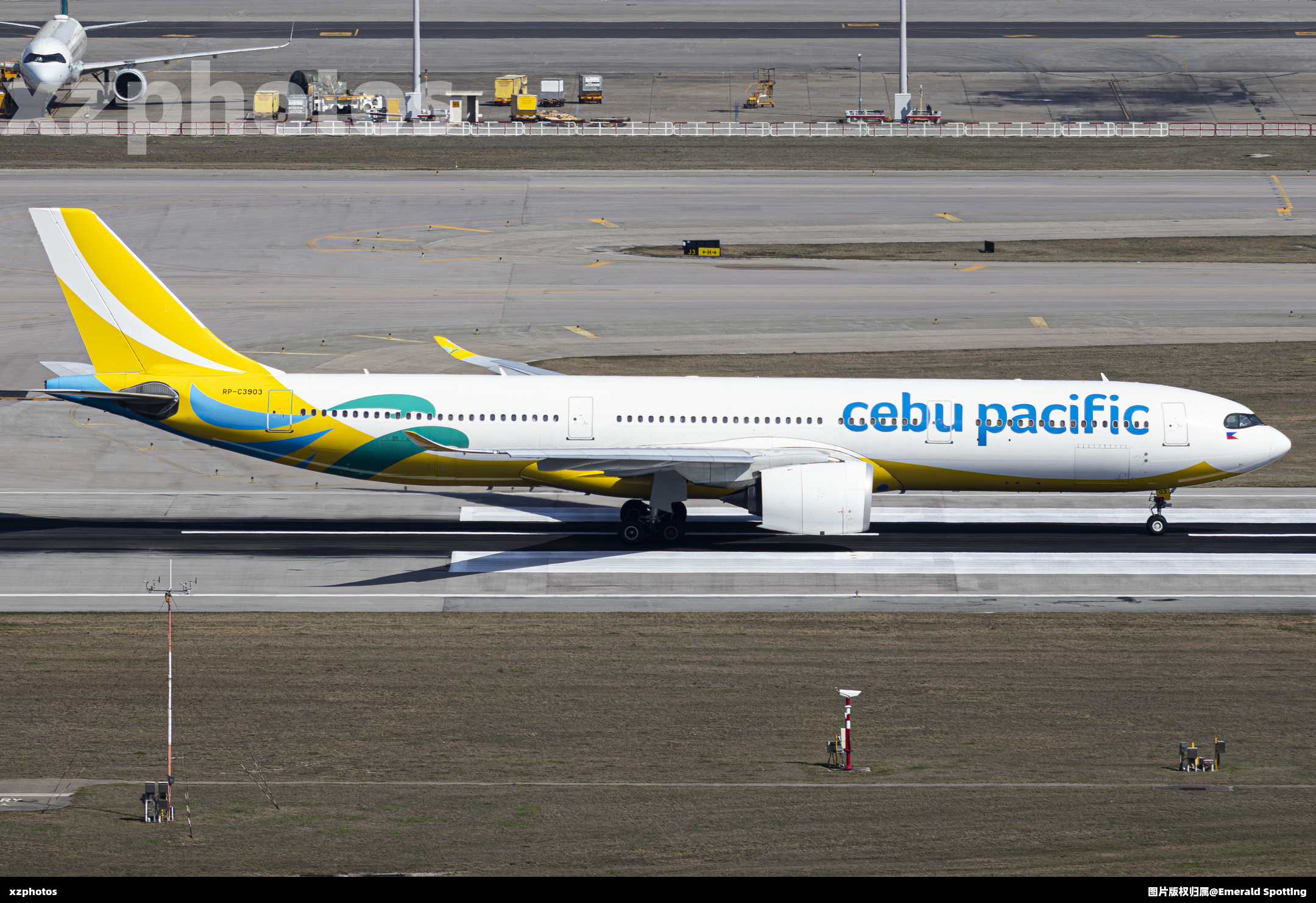 RP-C3903