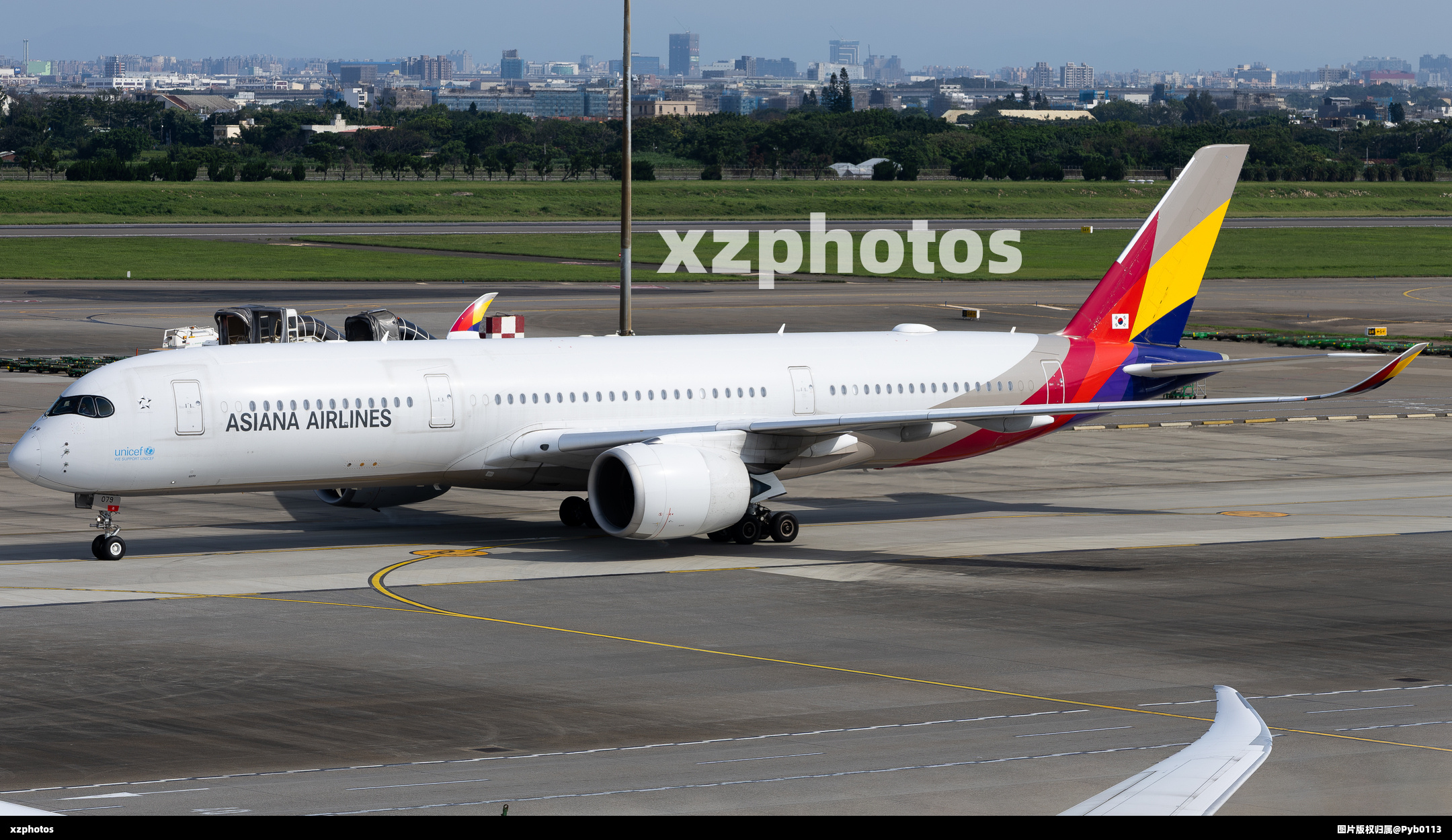 HL8079