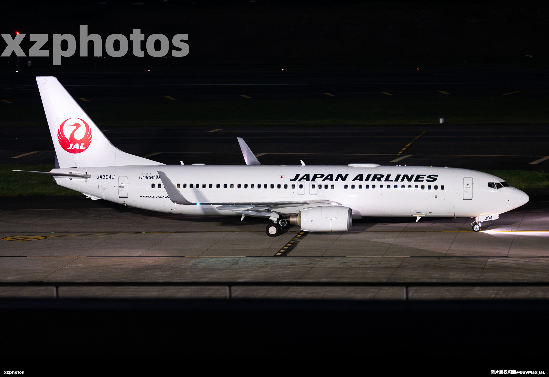 737