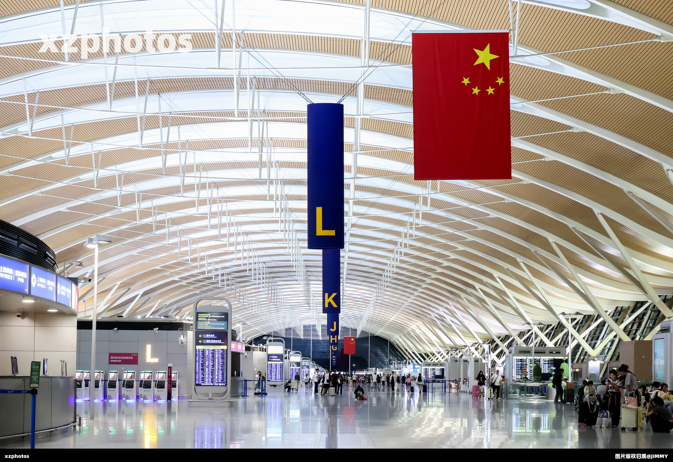 上海浦东国际机场T2航站楼出发层