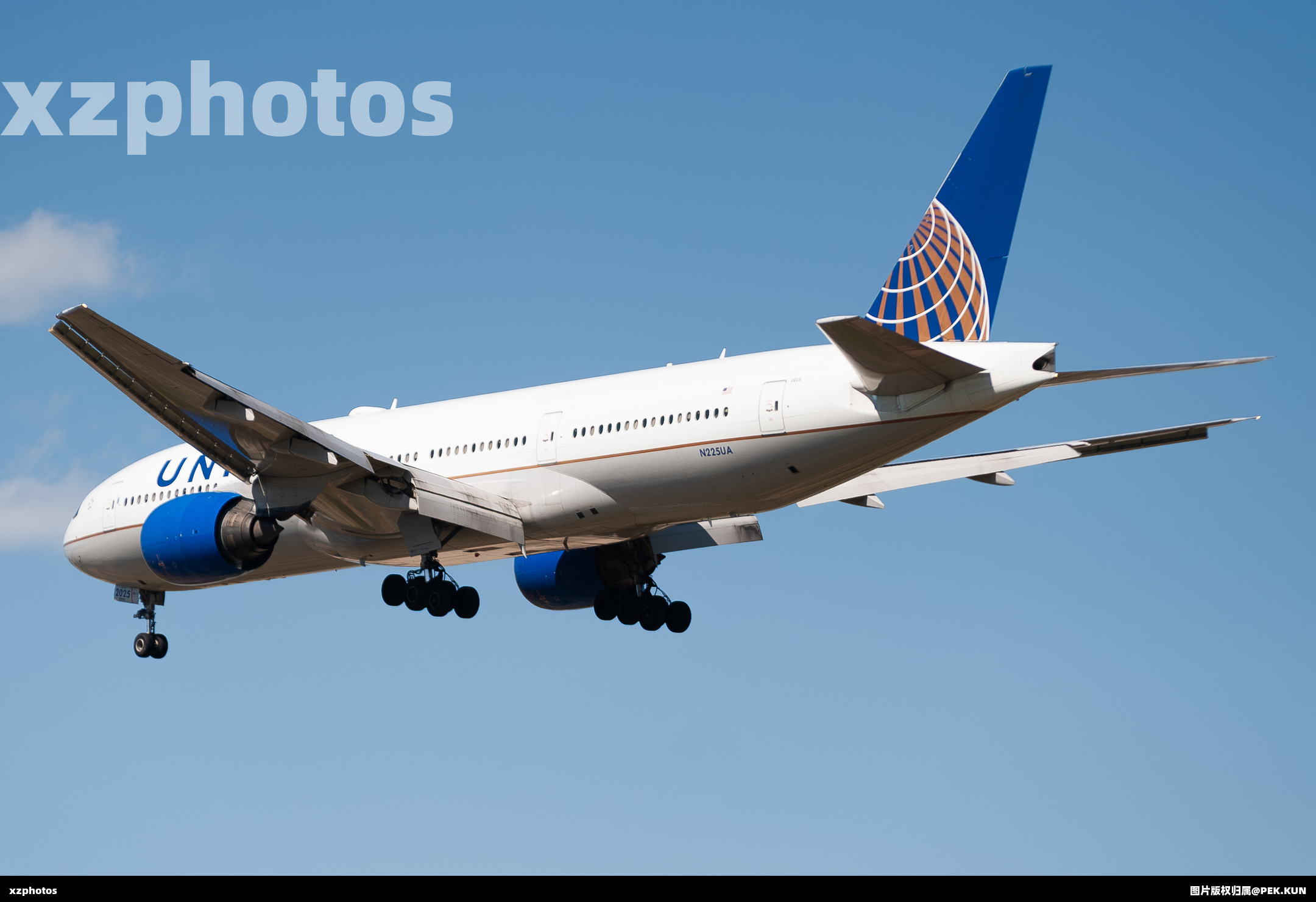 N225UA