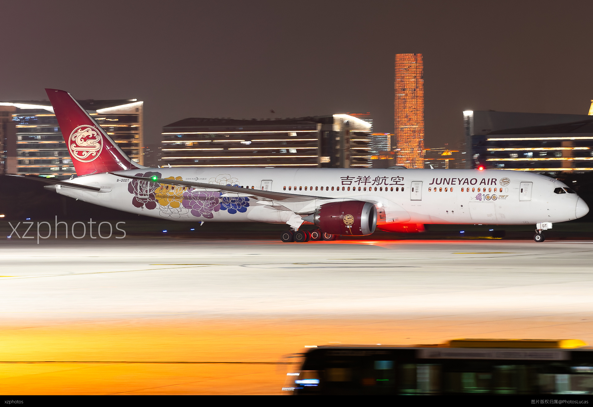 中国第一百架B787