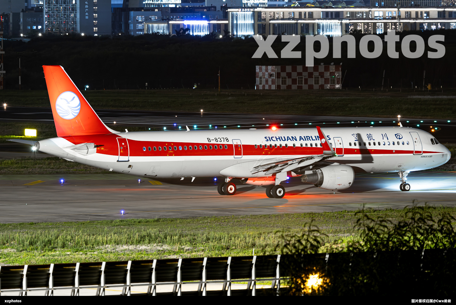 夜摄川航A321