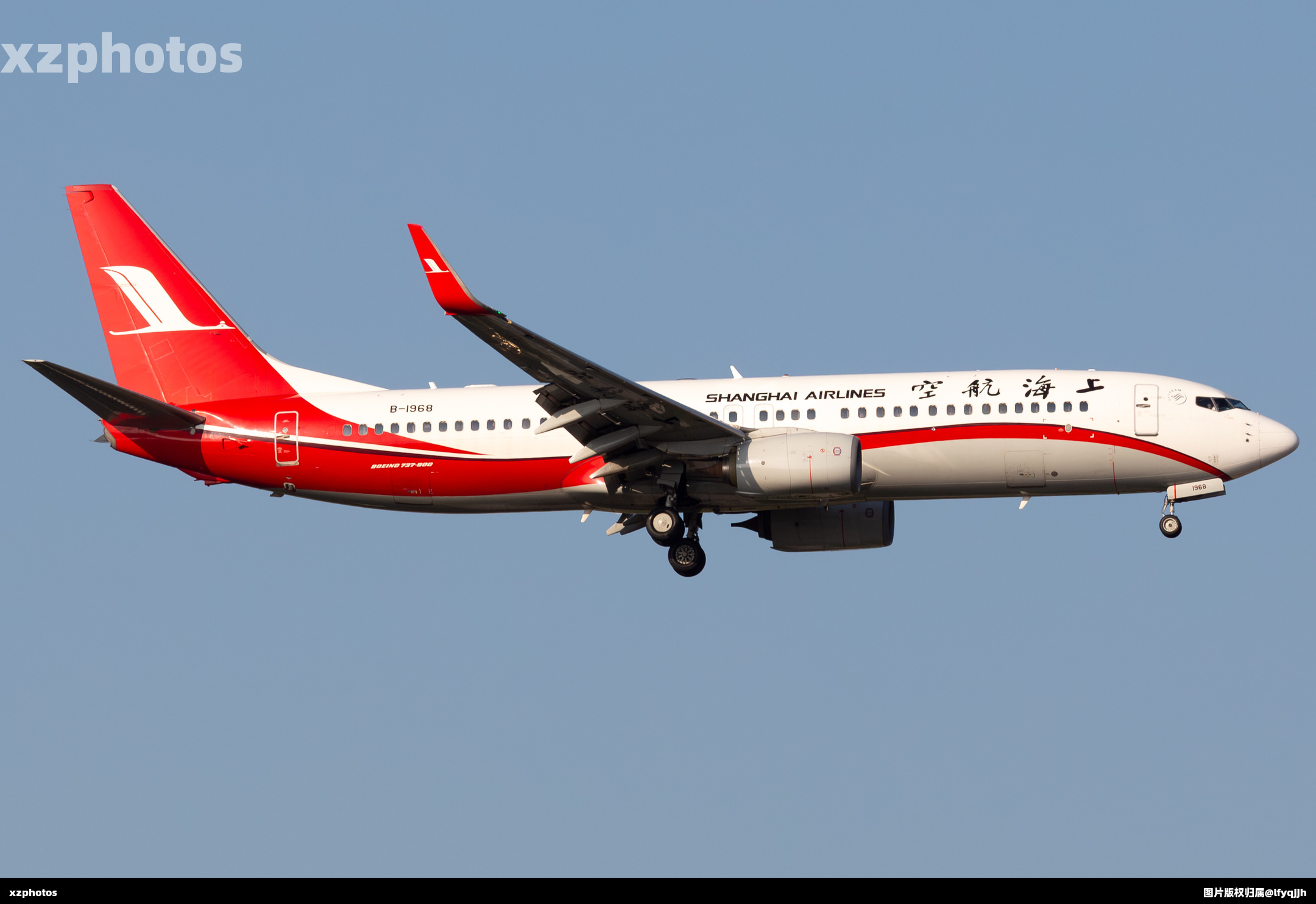 Boeing 737-86D(WL)