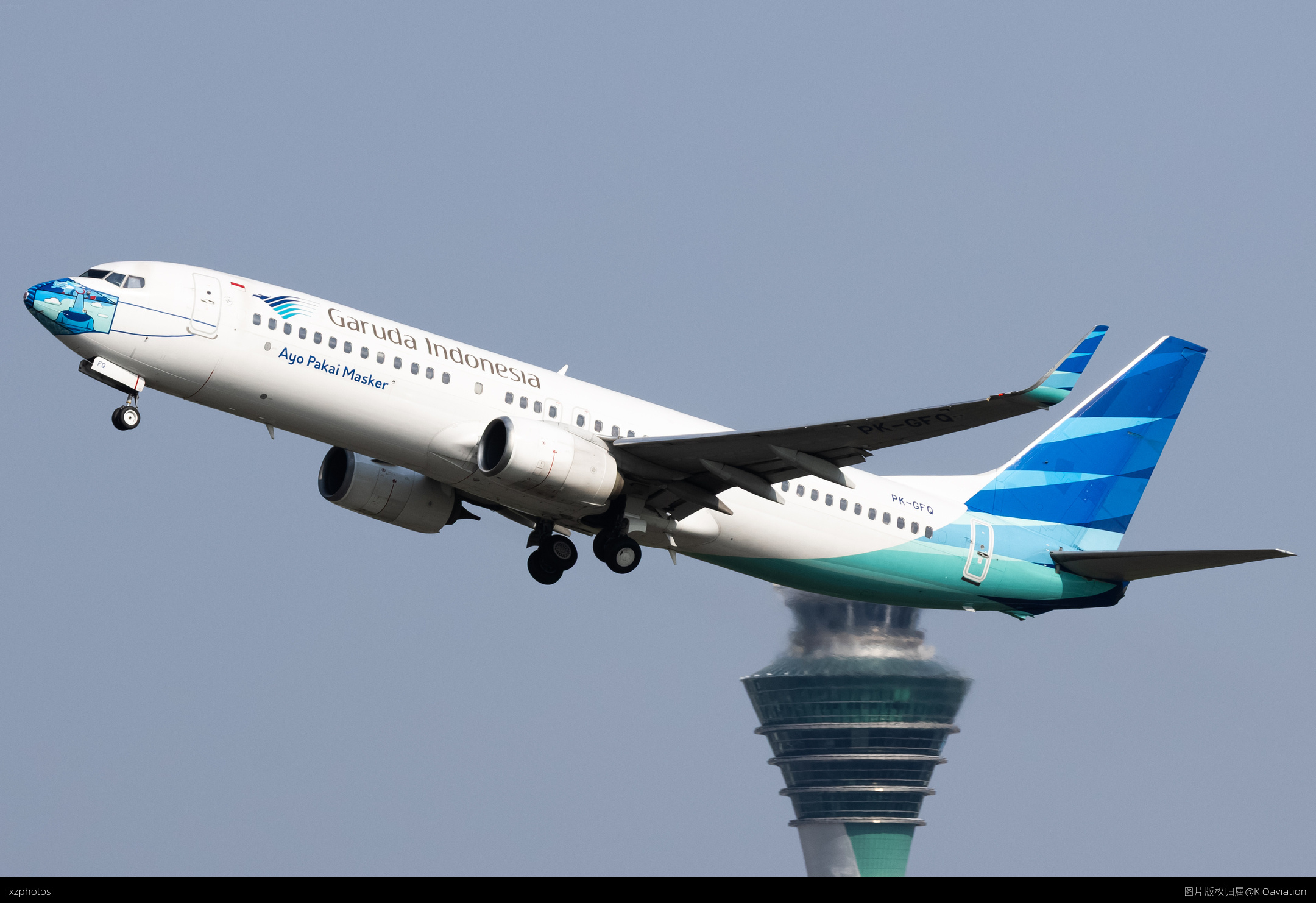 738